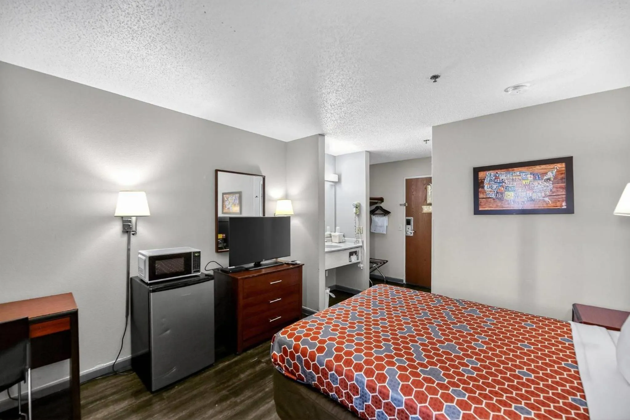 Bedroom, Bed in Econo Lodge Princeton