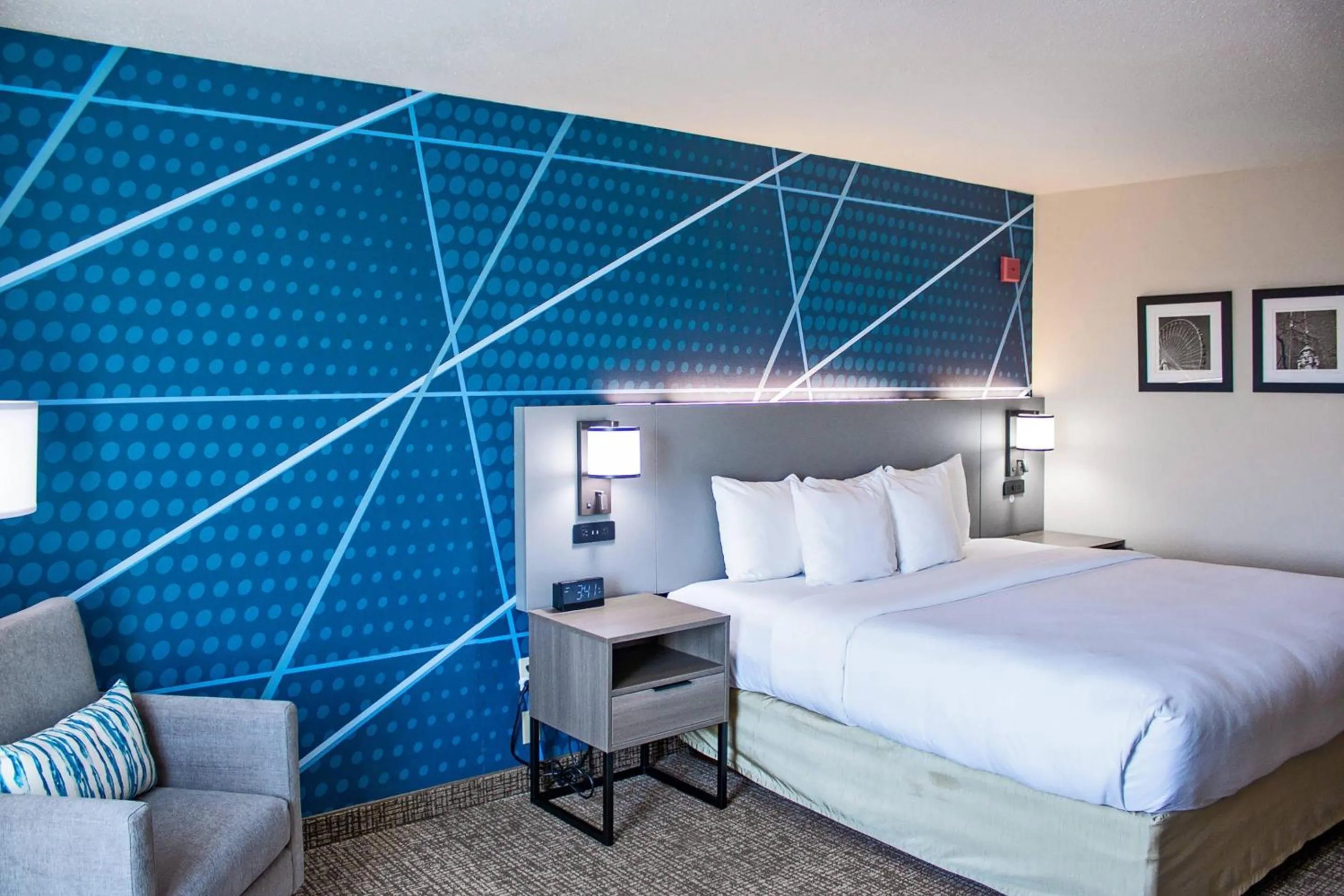 Bedroom, Bed in Comfort Inn & Suites Geneva- West Chicago