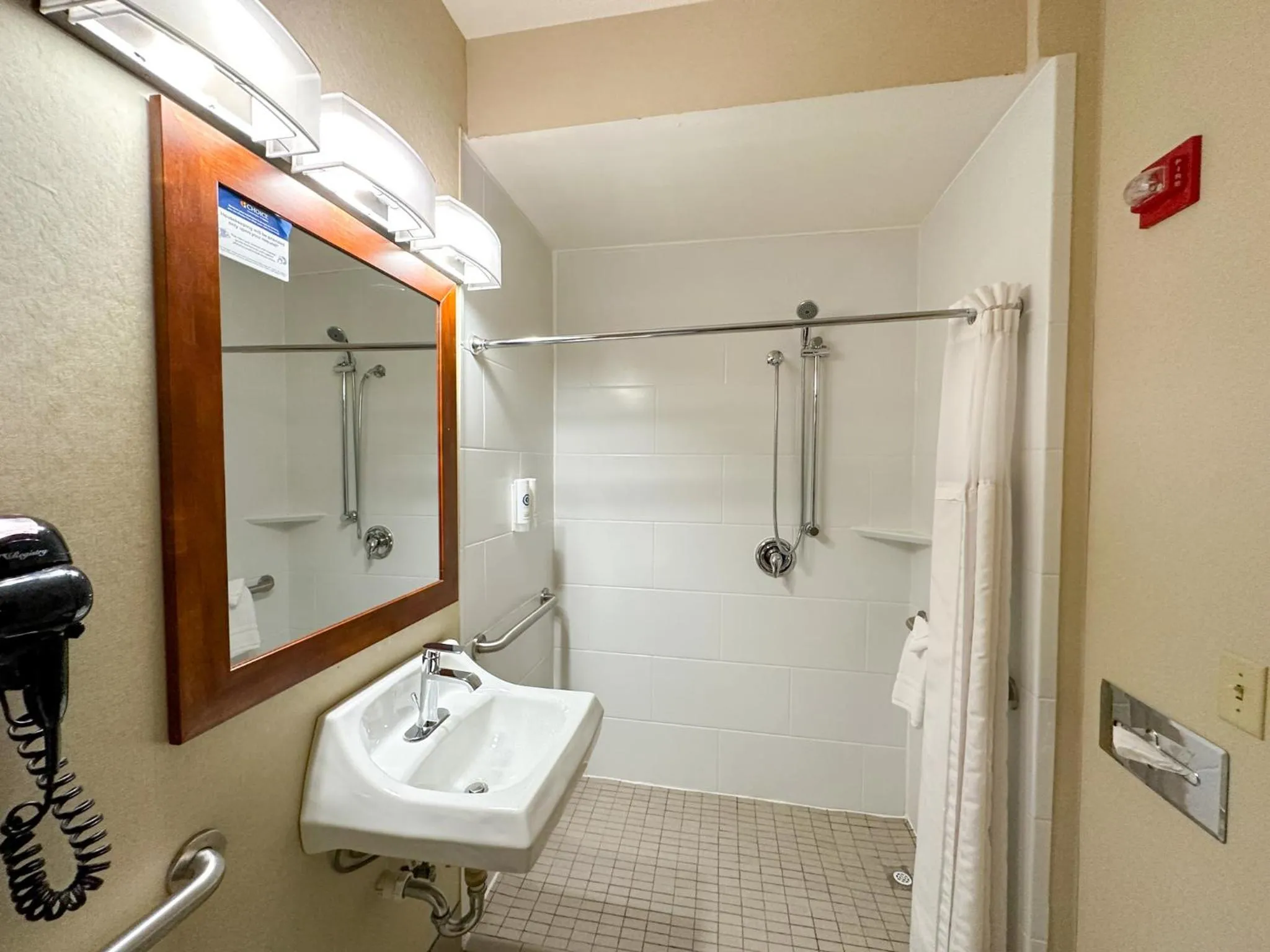 Shower in Comfort Inn & Suites Geneva- West Chicago