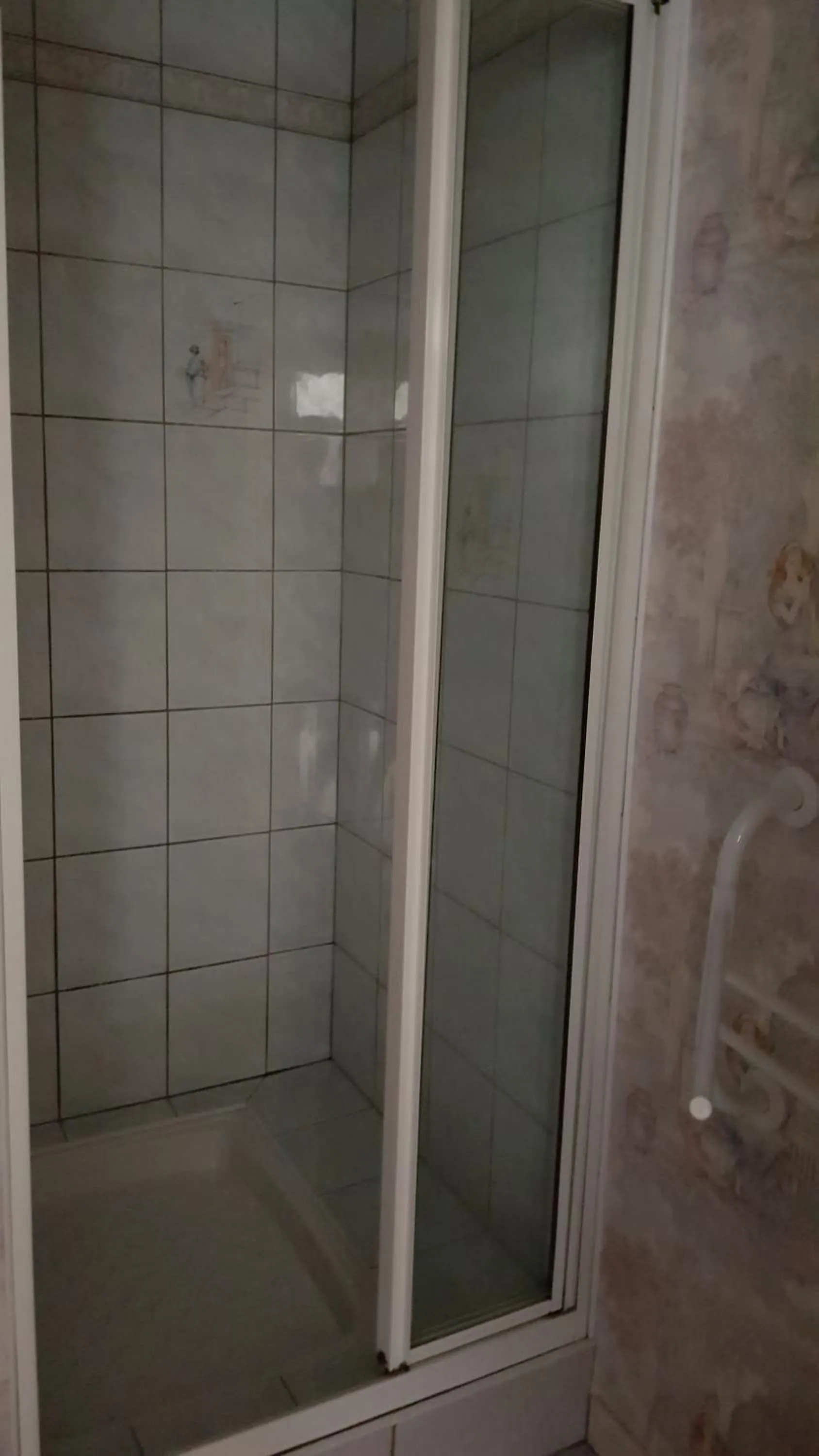 Bathroom in LA PROVIDENCE, chambres d'hôtes