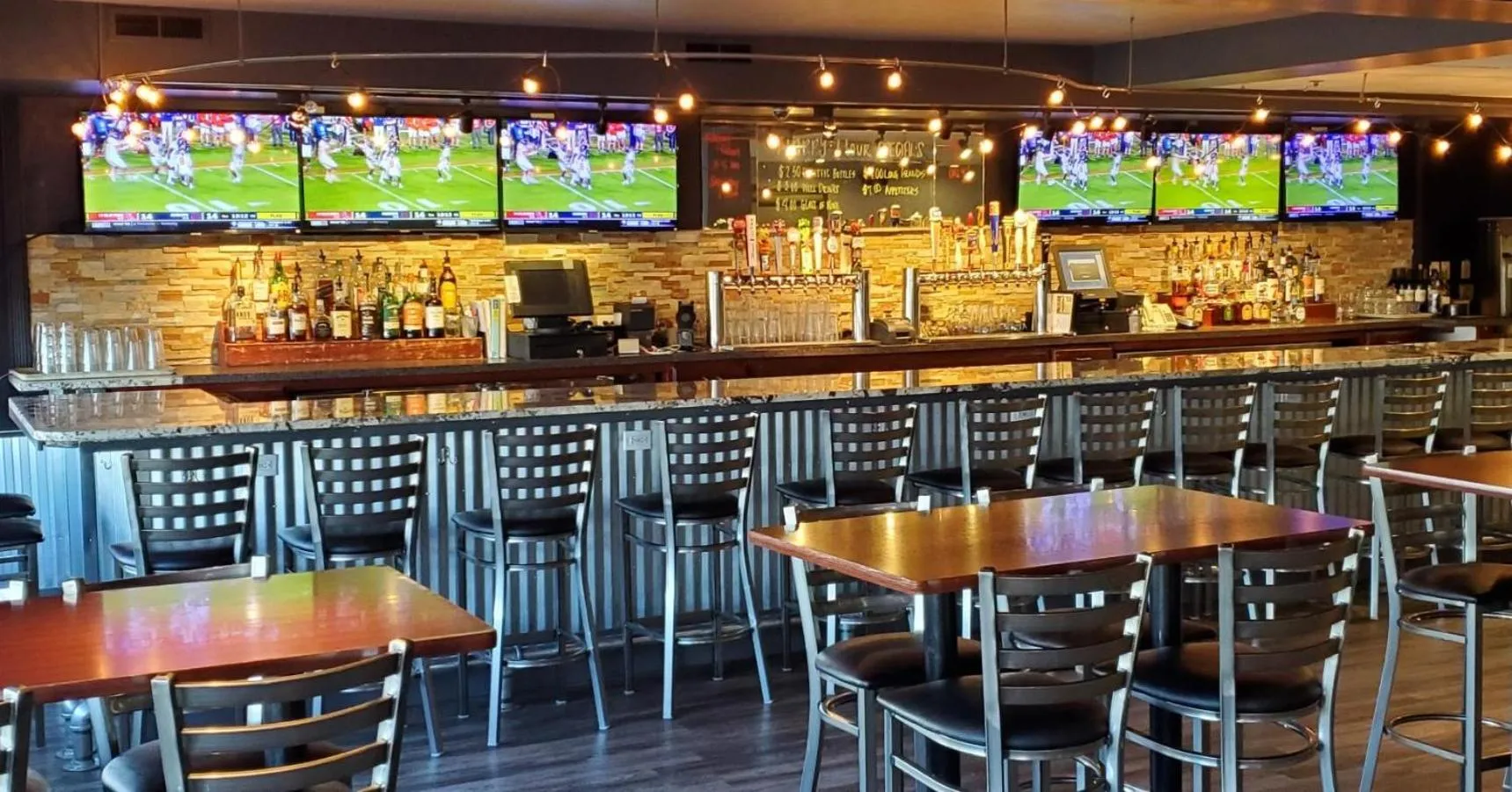 Lounge or bar in Quality Inn Bradley- Bourbonnais