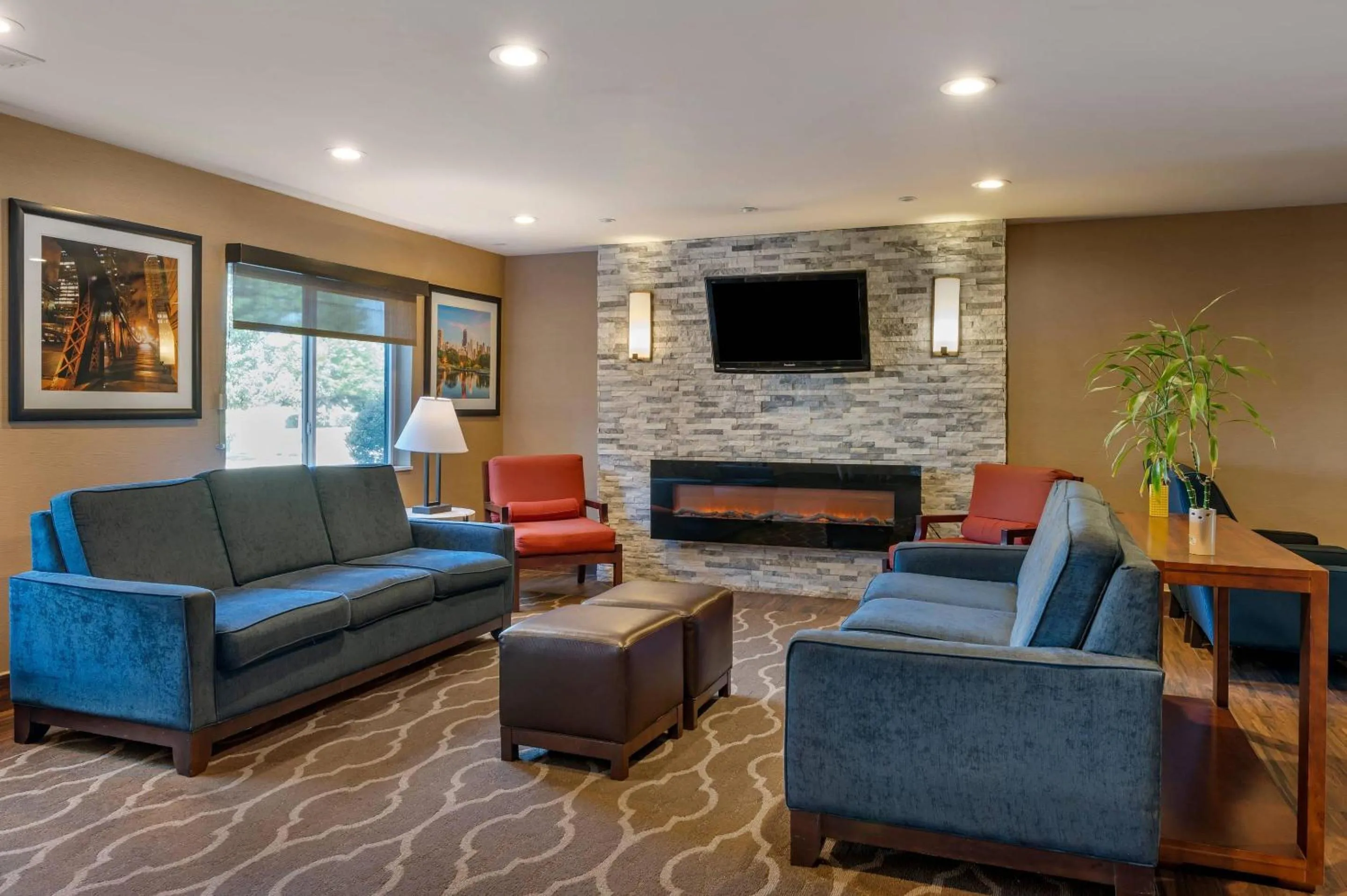 Lobby or reception in Comfort Inn Romeoville - Bolingbrook