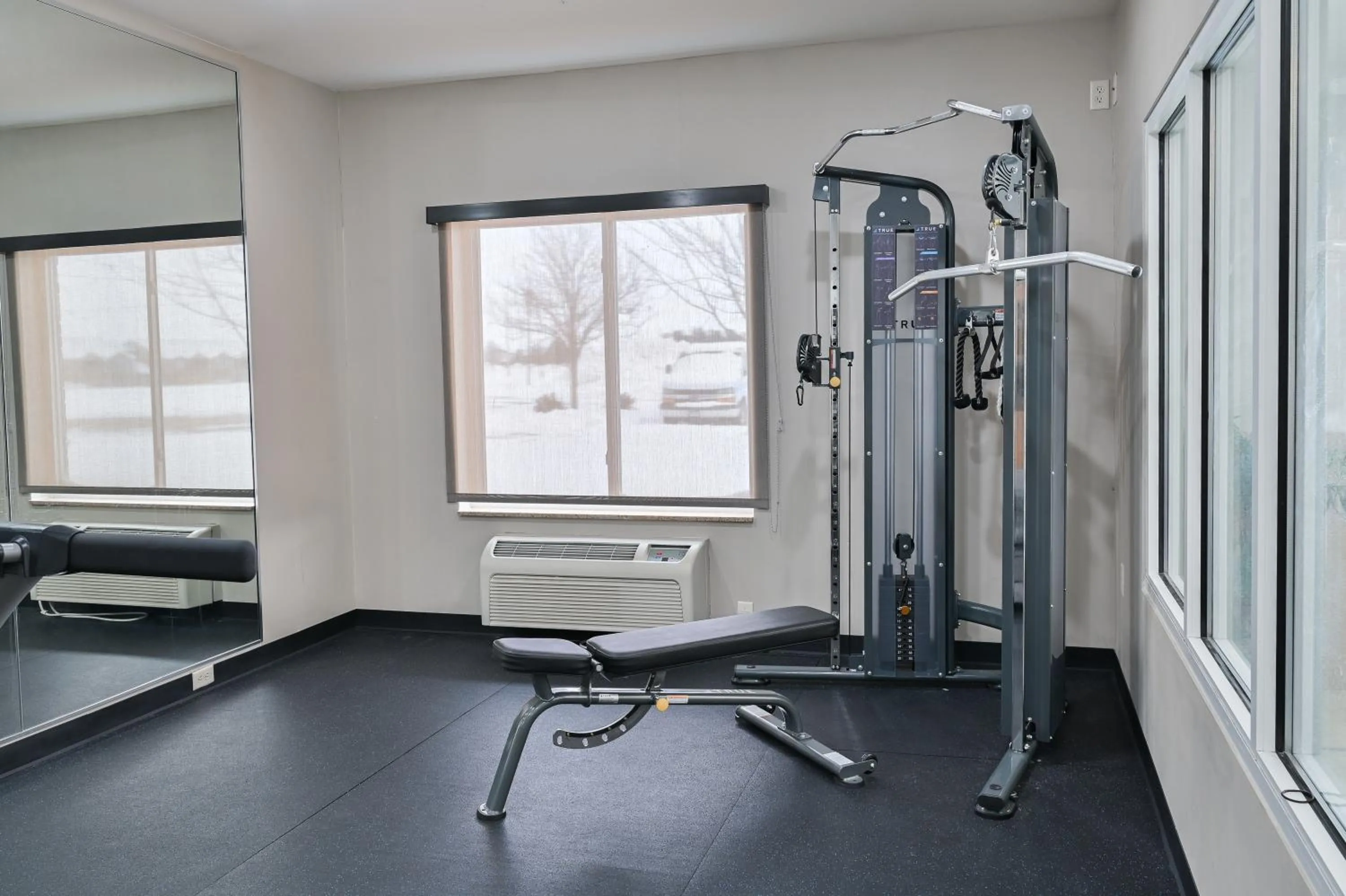 Fitness centre/facilities in Sleep Inn & Suites Washington near Peoria