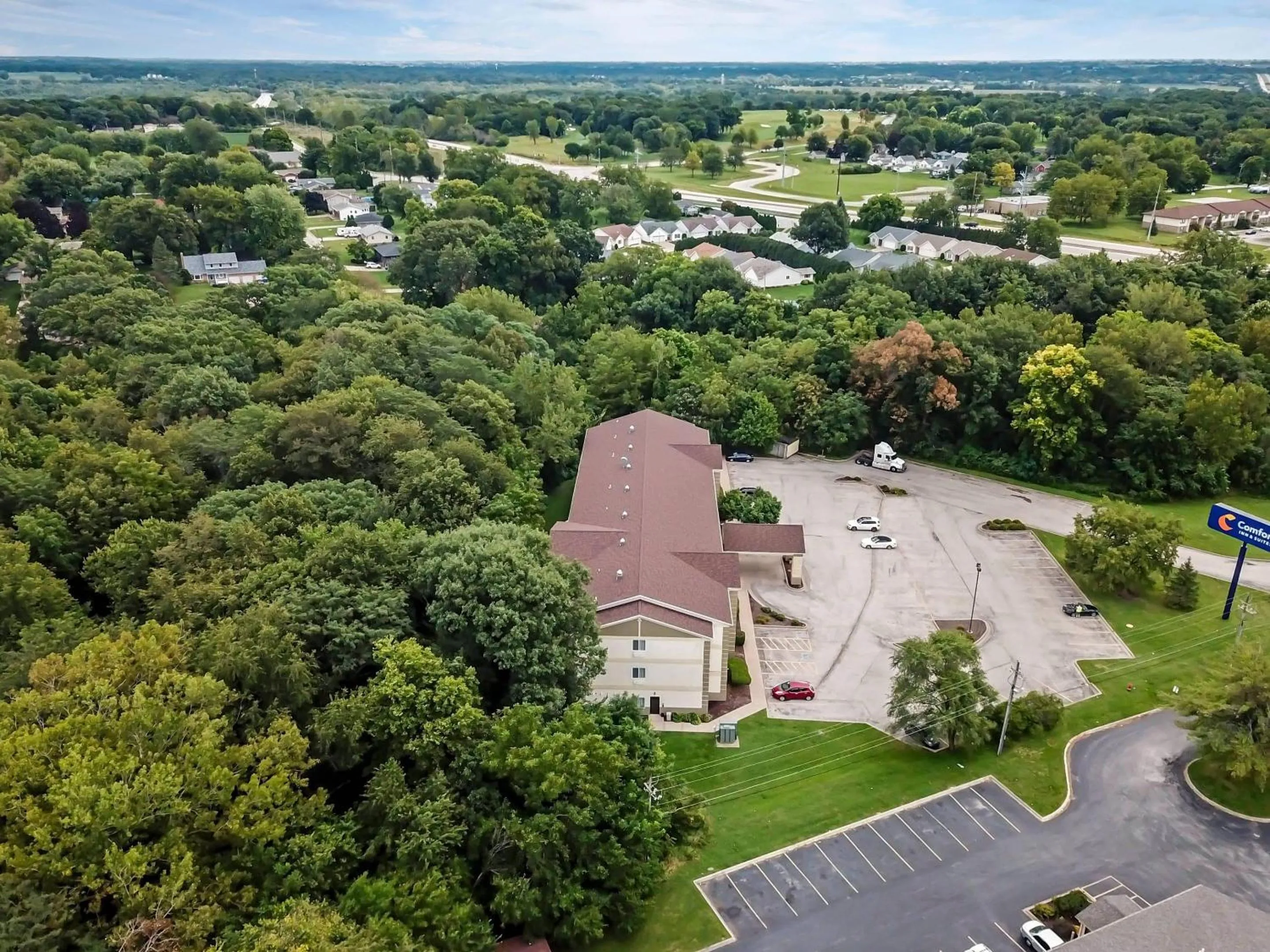 Property building in Comfort Inn & Suites East Moline near I-80