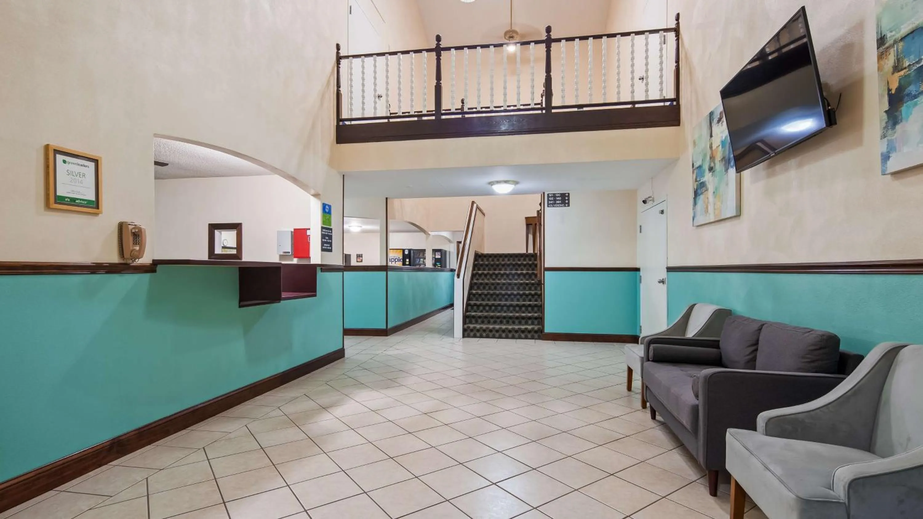 Lobby or reception in SureStay Hotel by Best Western Greenville