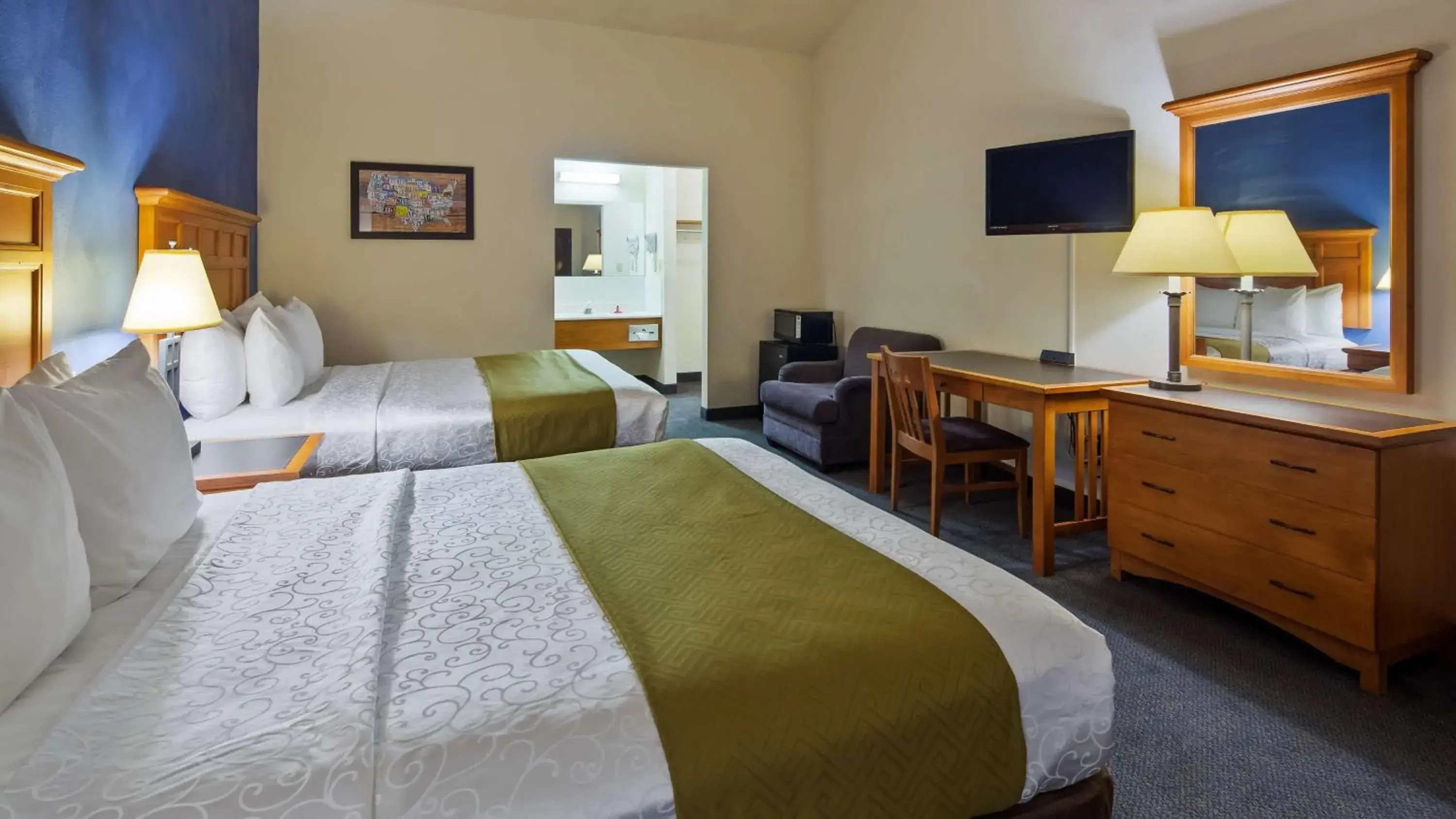Queen Room with Two Queen Beds - Pet-friendly in SureStay Hotel by Best Western Greenville Queen Room with Two Queen Beds - Pet-friendly in SureStay Hotel by Best Western Greenville