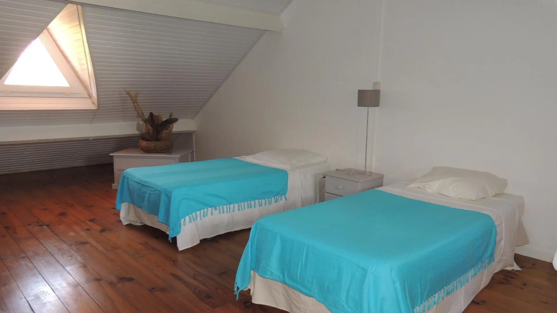 Bedroom, Bed in GIROFLE