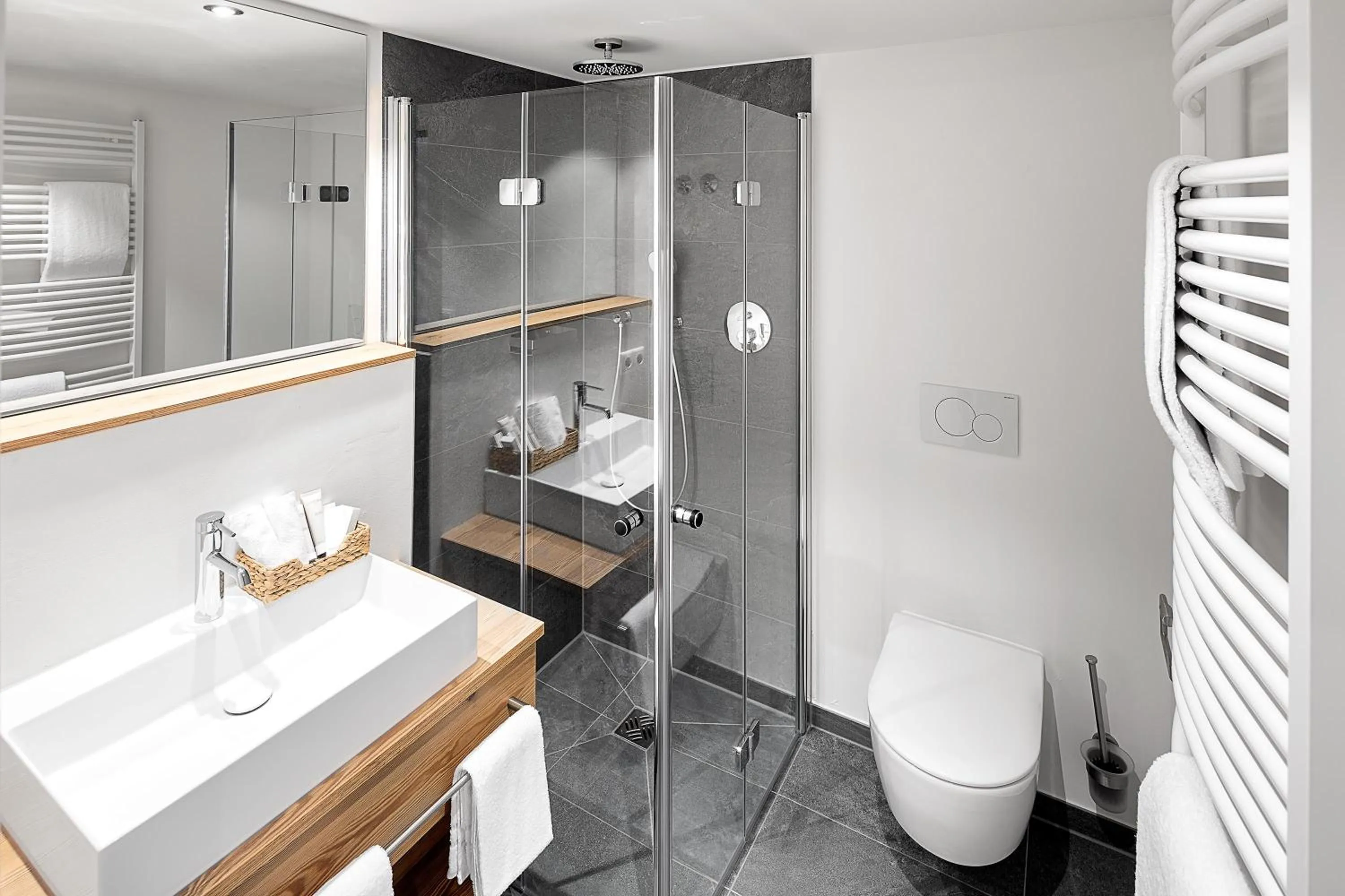 Bathroom in Hotel Kühberg