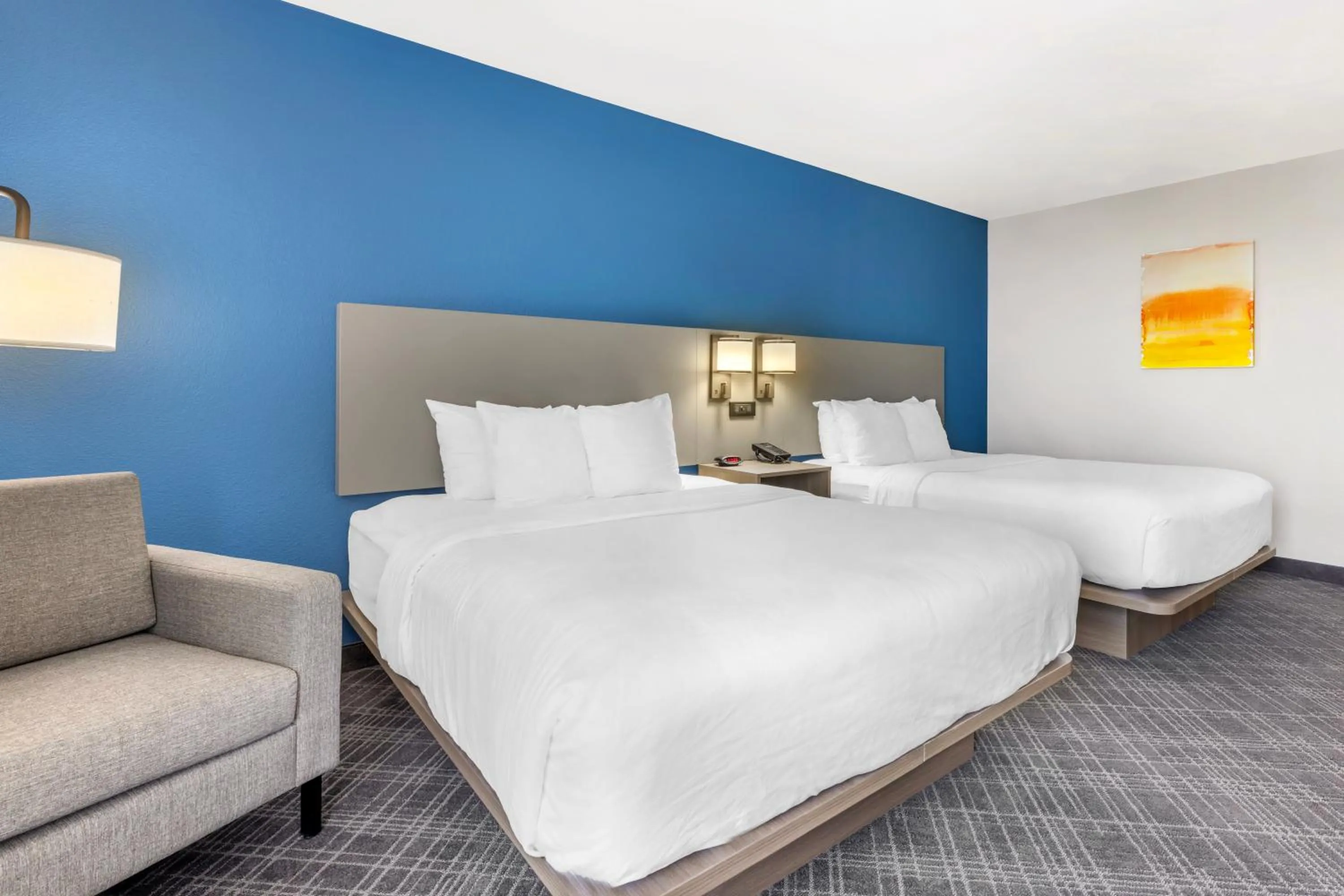 Bed in Comfort Inn Bourbonnais near I-57