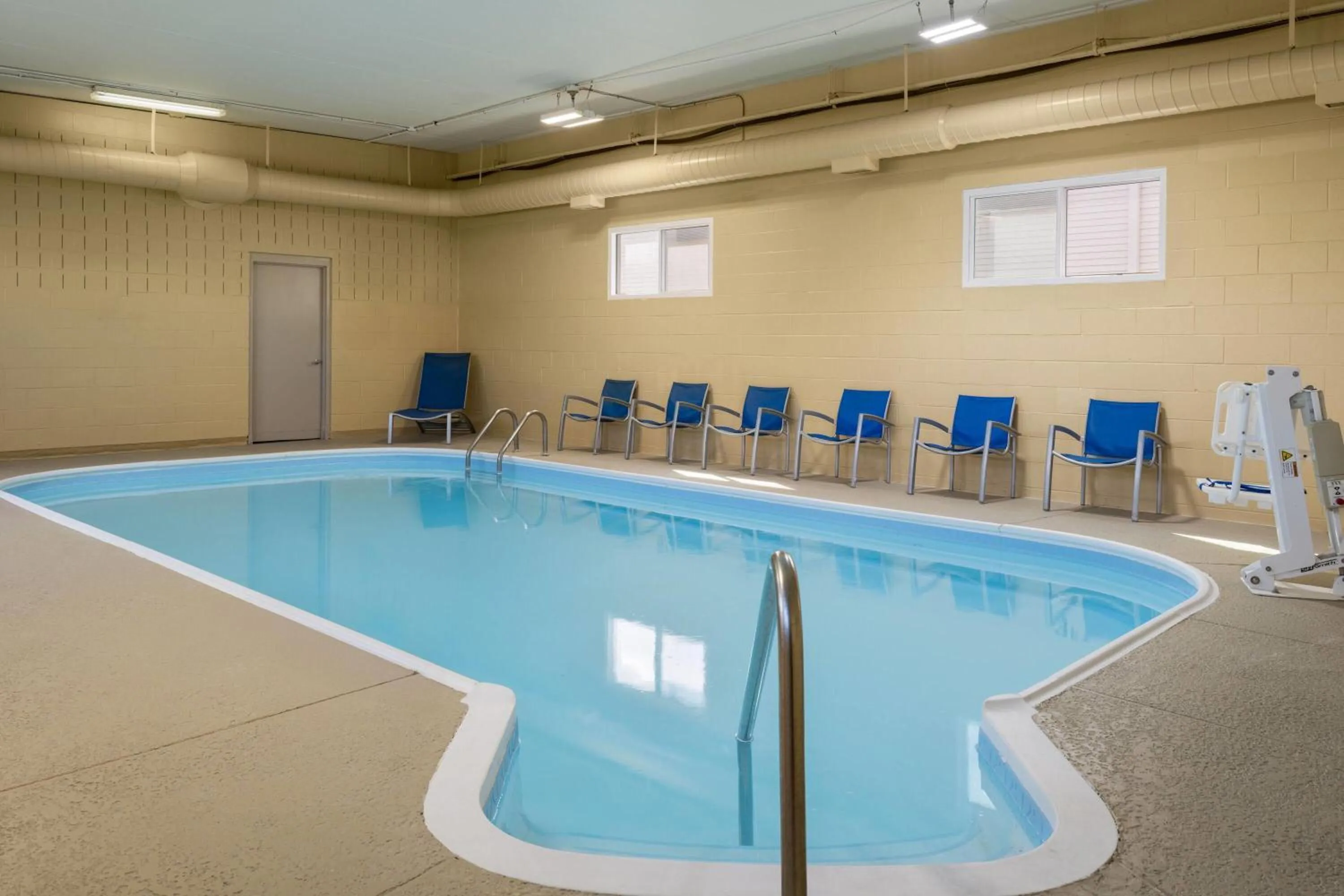 Swimming pool in AmericInn by Wyndham Urbana Champaign University Area
