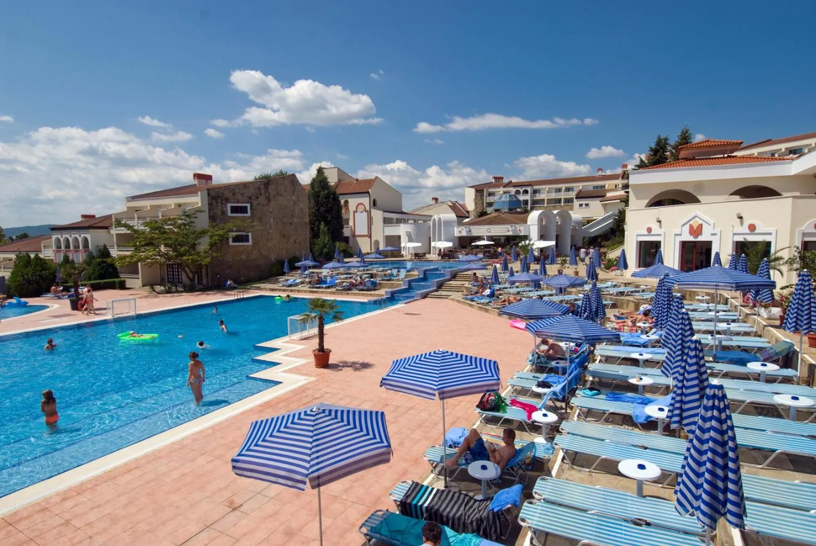 Swimming pool in Duni Pelican Hotel - All Inclusive