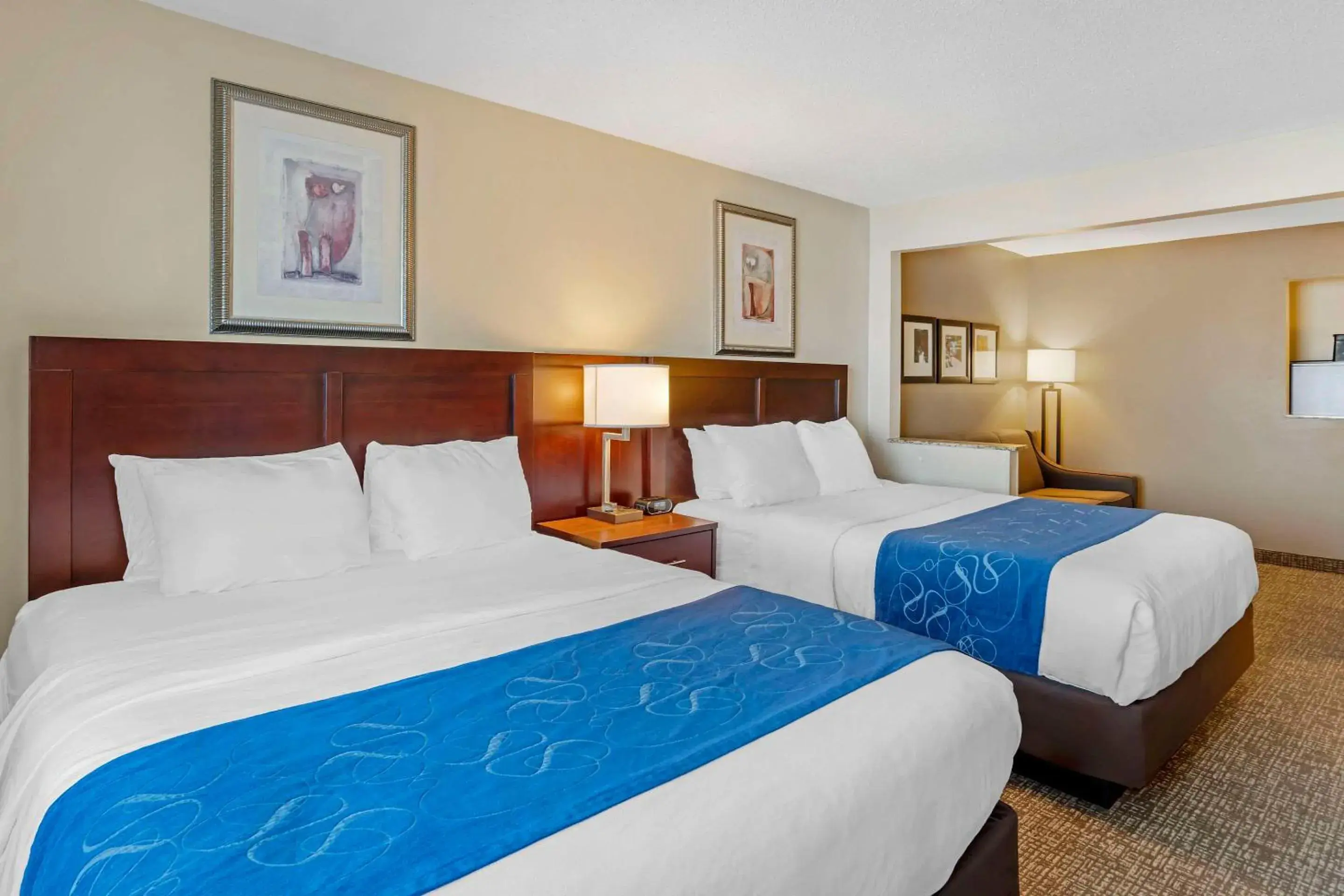 Queen Suite with Two Queen Beds - Non-Smoking in Comfort Suites Normal University area Queen Suite with Two Queen Beds - Non-Smoking in Comfort Suites Normal University area