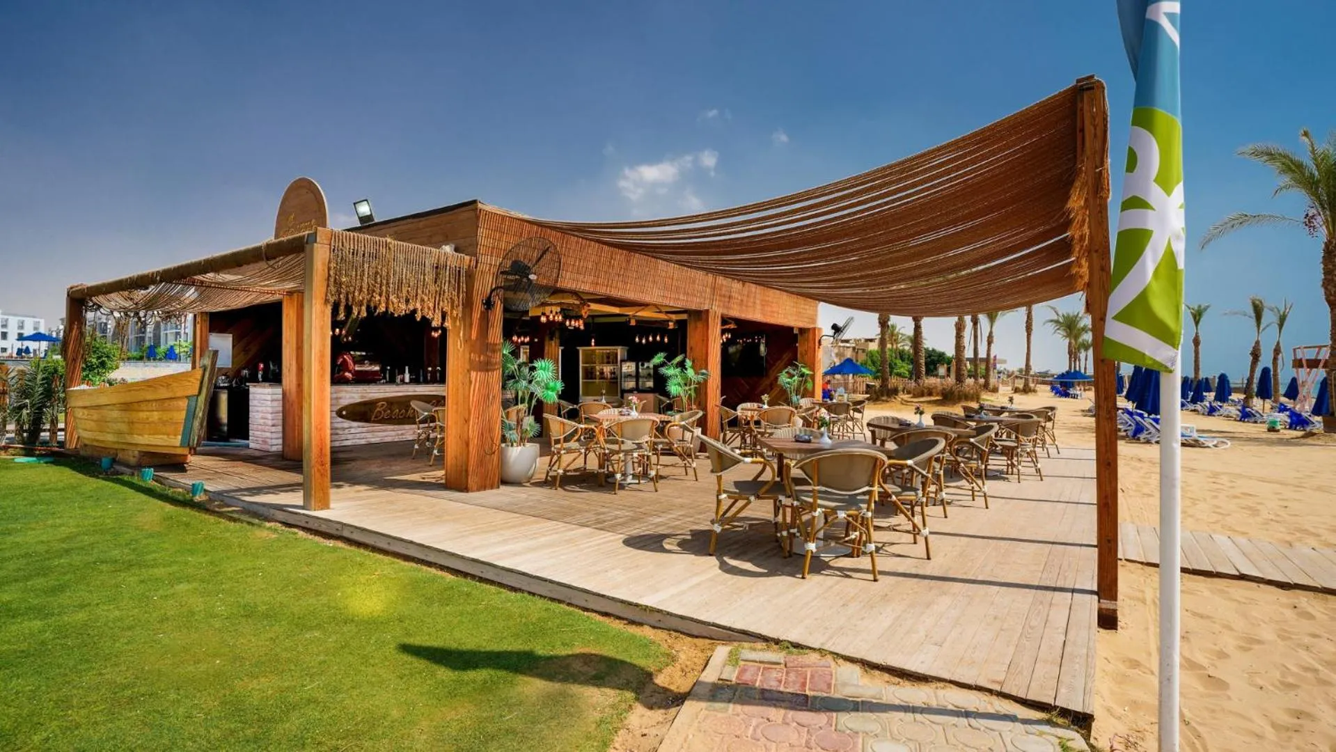 Lounge or bar in SeaVille Beach Hotel by Elite Hotels & Resorts