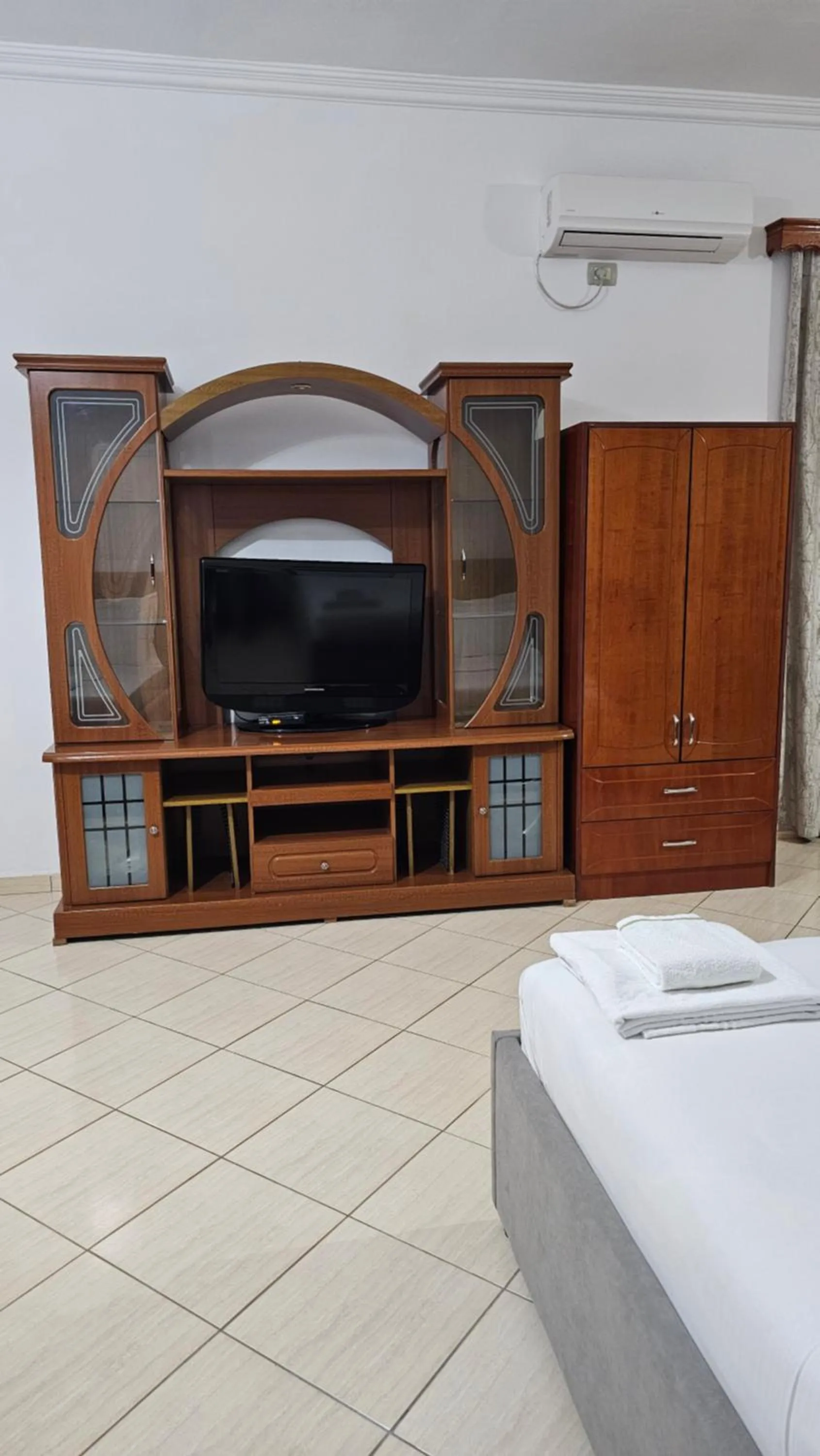 Photo of the whole room, Bed in Vila Malo