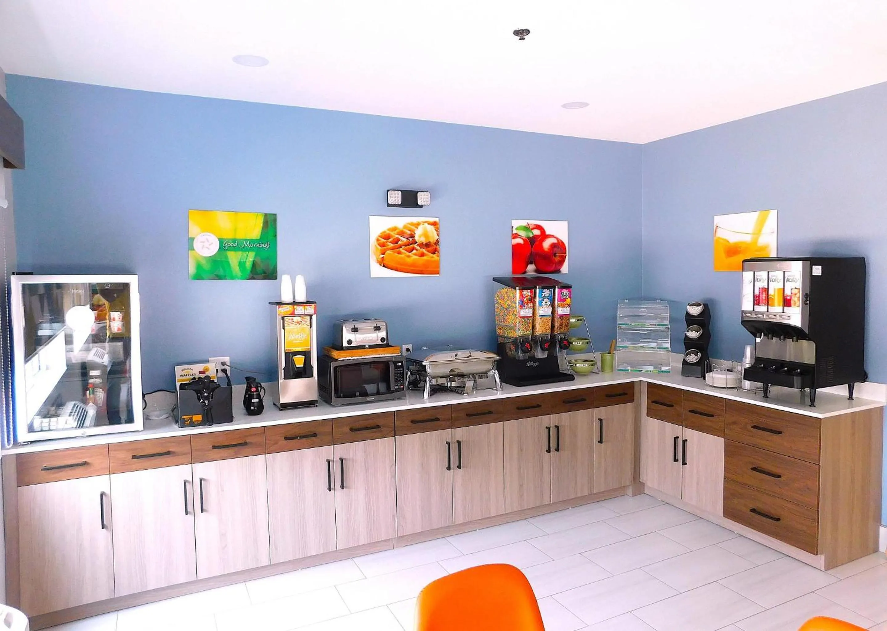 Breakfast in Quality Inn Pontiac