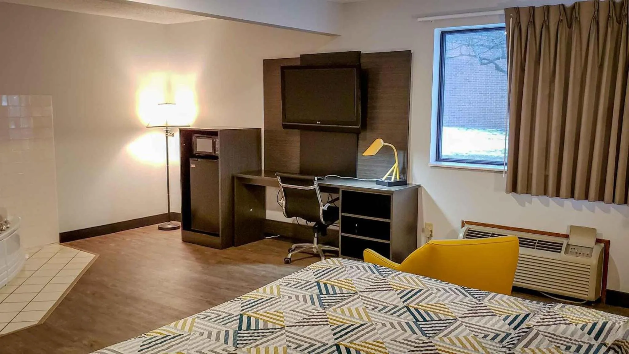 Spa and wellness centre/facilities, Bed in Motel 6-Kewanee, IL