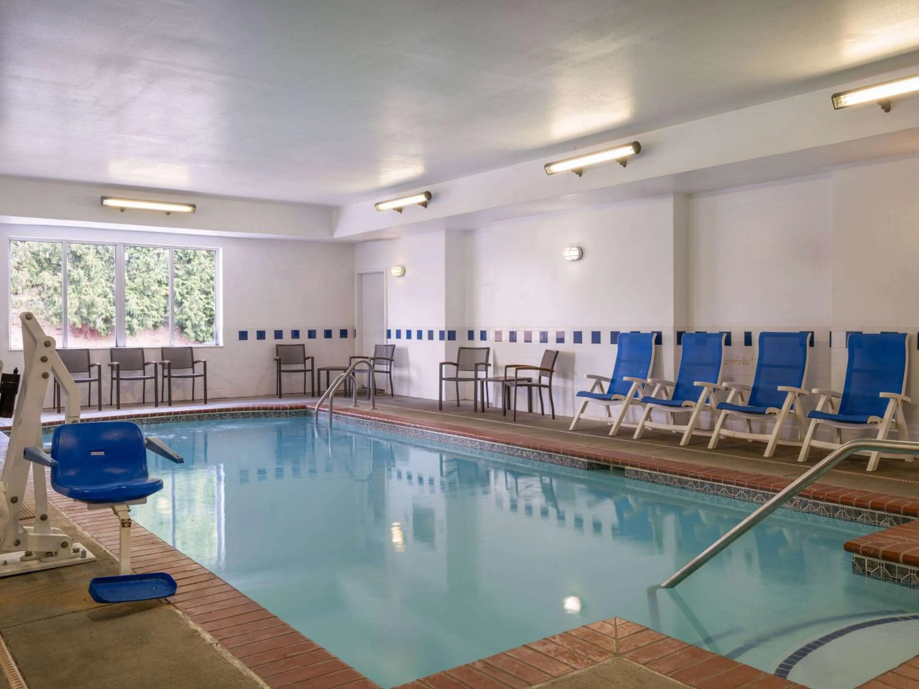 Swimming pool in Baymont by Wyndham Indianapolis East