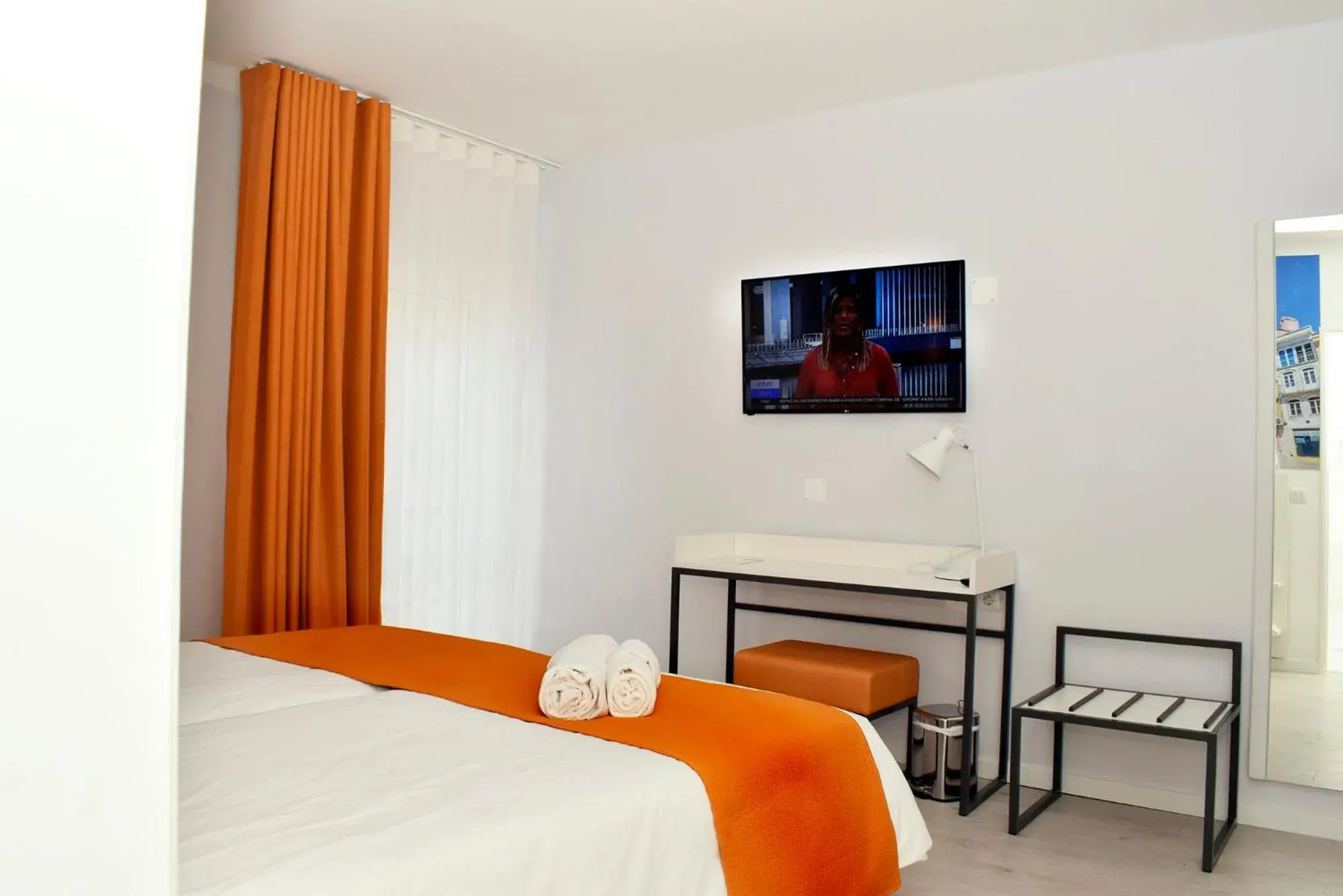 Deluxe Double Room with Balcony and Sea View in THE FOZ Beach Hotel Deluxe Double Room with Balcony and Sea View in THE FOZ Beach Hotel