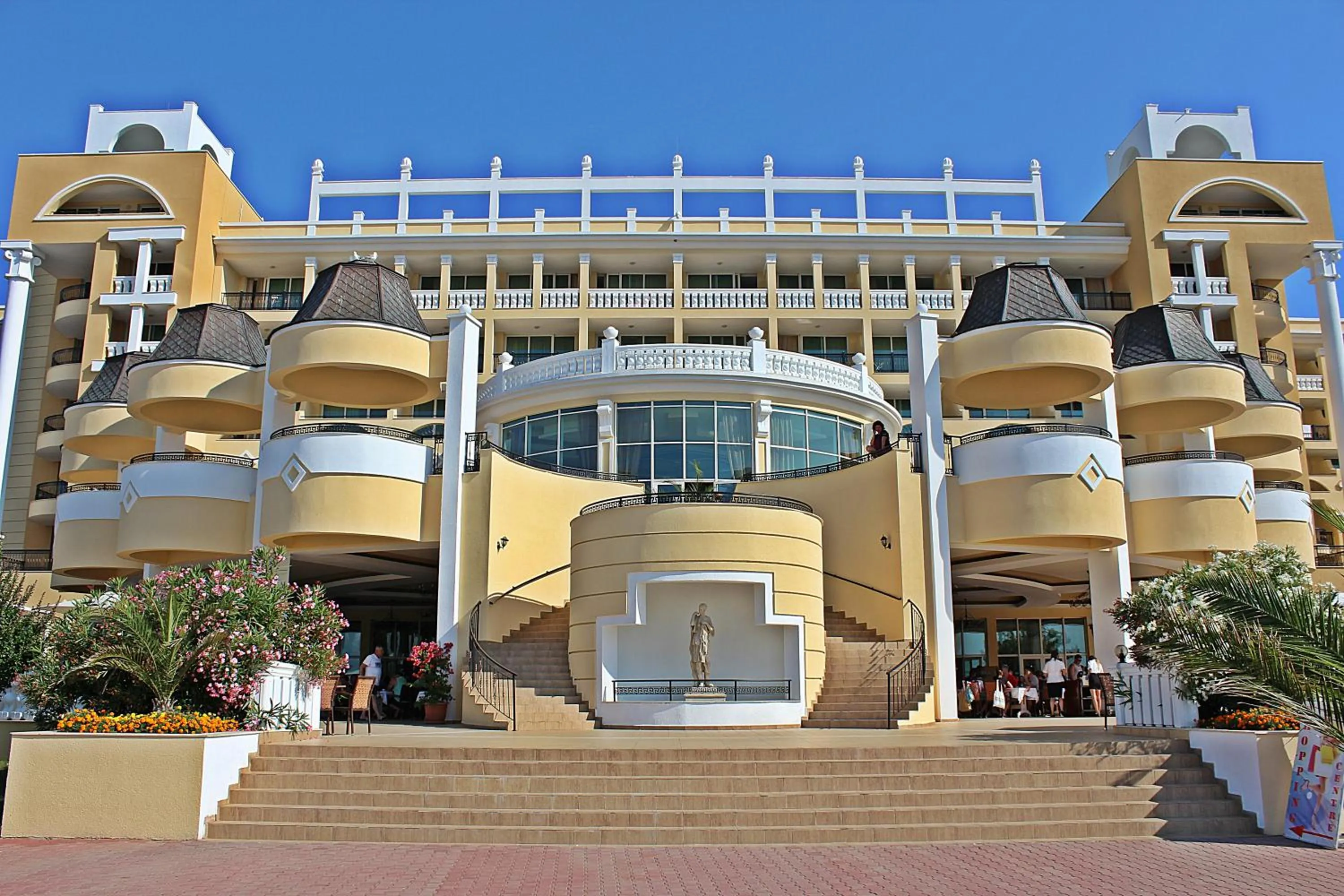 Facade/entrance in Duni Marina Beach Hotel - All Inclusive