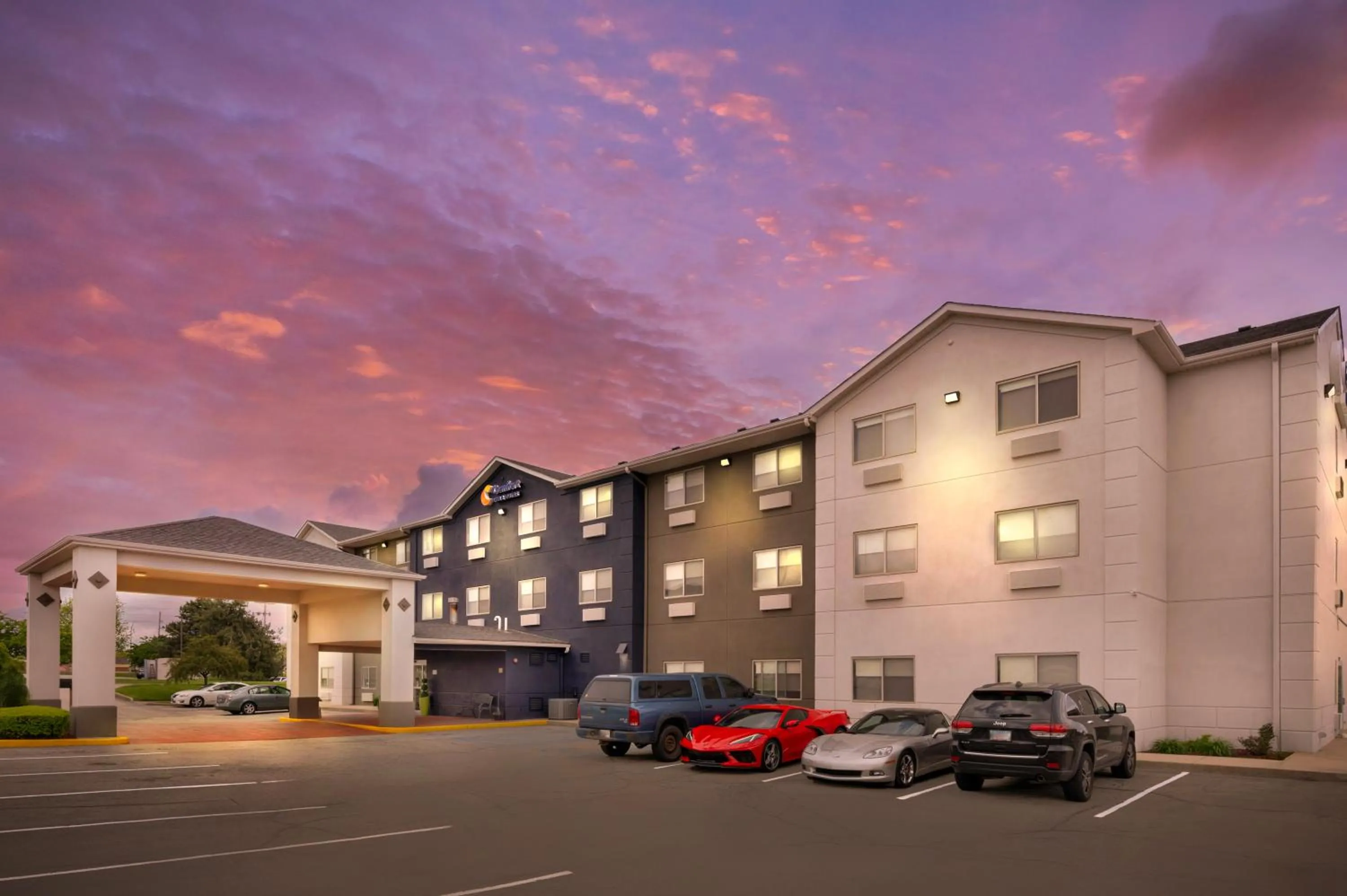 Property building in Comfort Inn & Suites North Greenfield