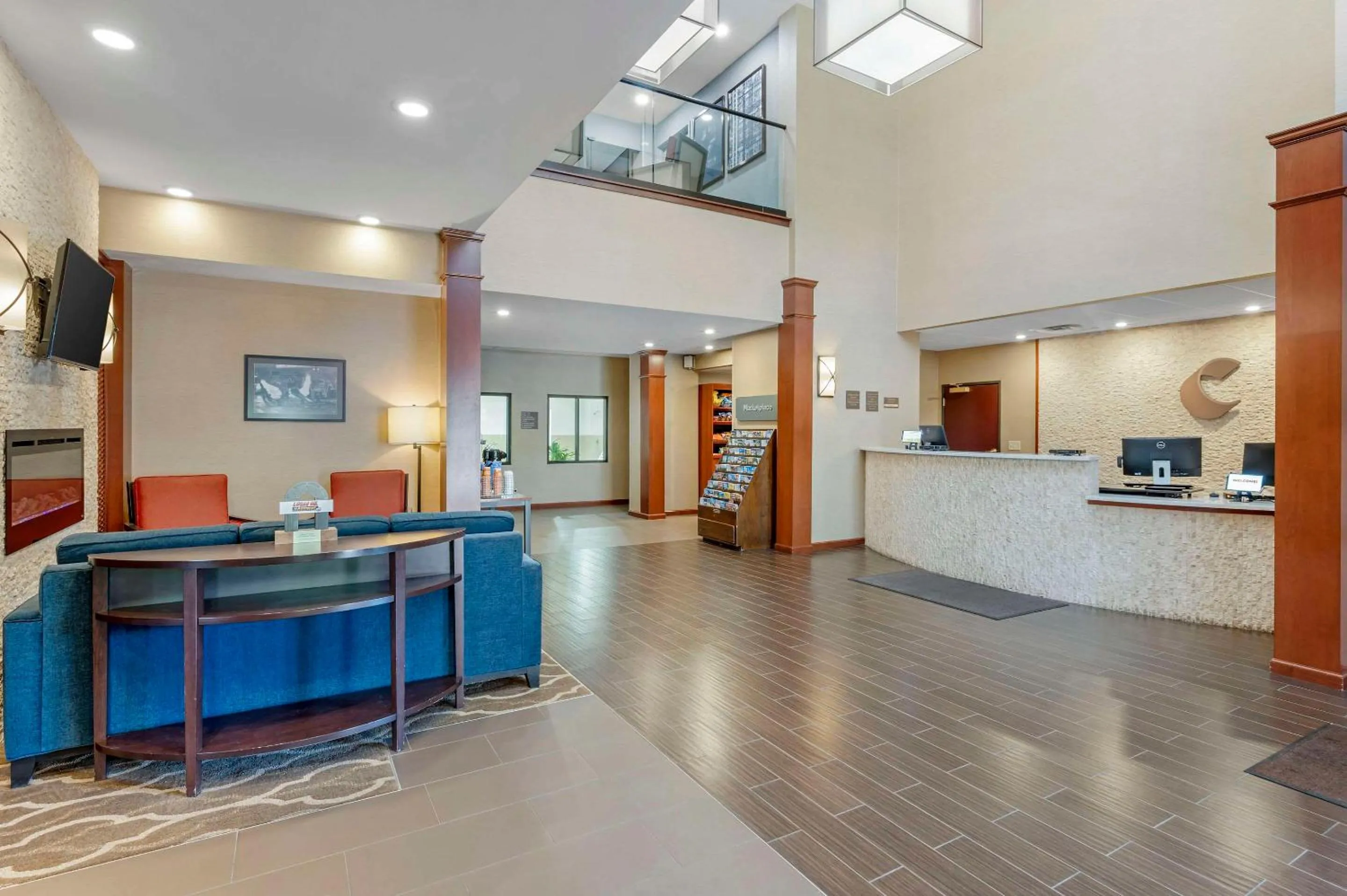 Lobby or reception in Comfort Suites West Indianapolis - Brownsburg