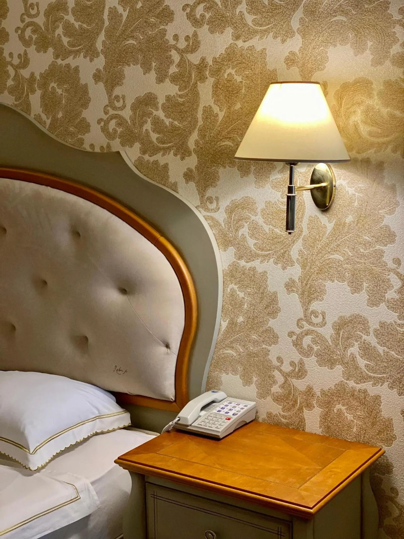 Bedroom, Bed in Duni Marina Royal Palace Hotel - Ultra All Inclusive