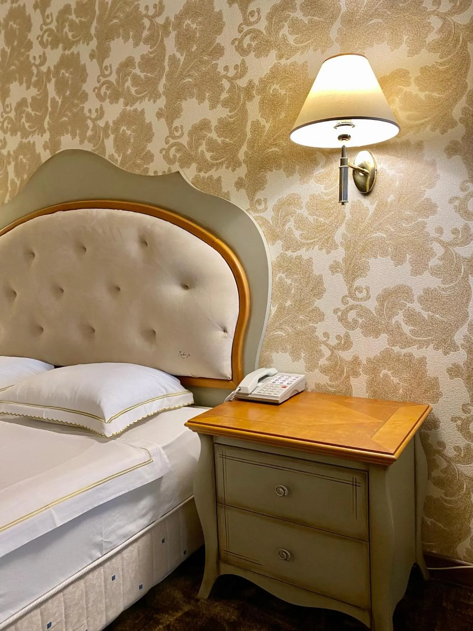 Bedroom, Bed in Duni Marina Royal Palace Hotel - Ultra All Inclusive