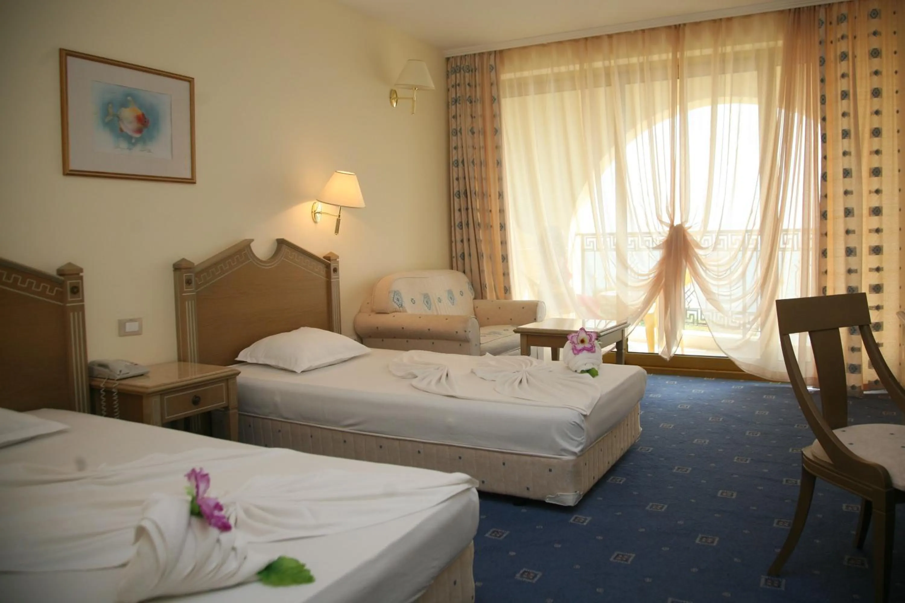 Bed in Duni Marina Royal Palace Hotel - Ultra All Inclusive