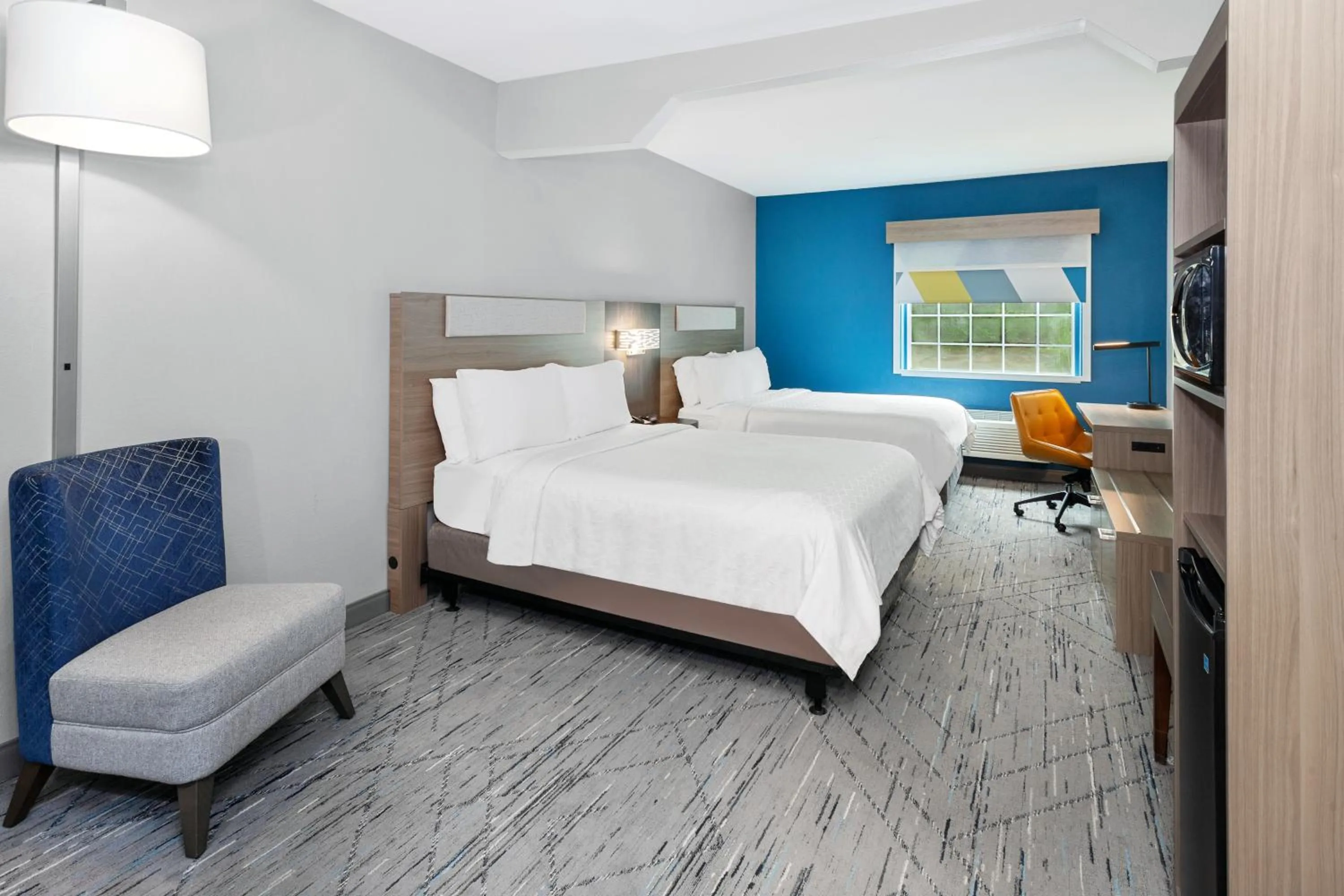 Bedroom, Bed in Holiday Inn Express & Suites Carmel North – Westfield by IHG