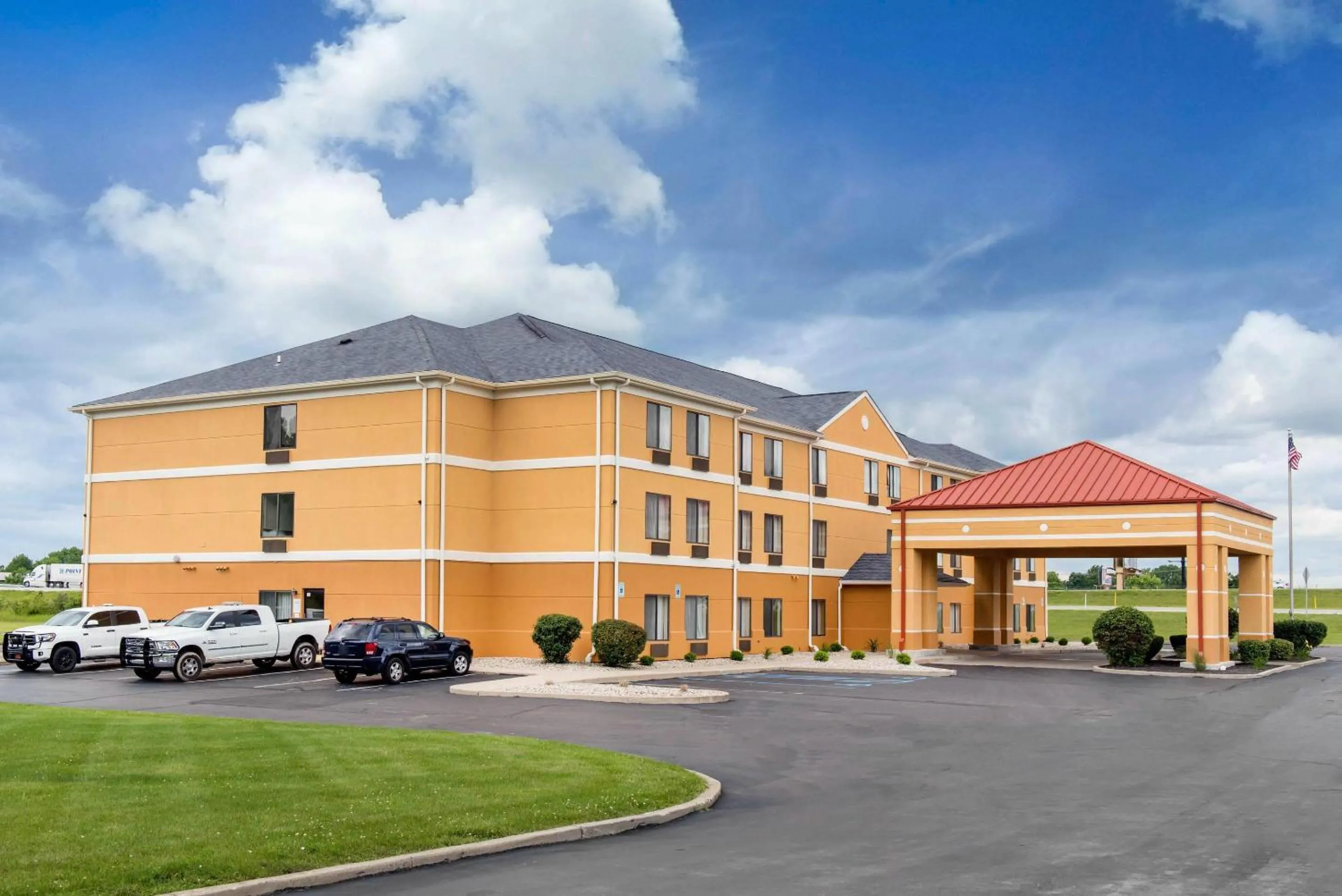 Property building in Quality Inn & Suites Anderson I-69