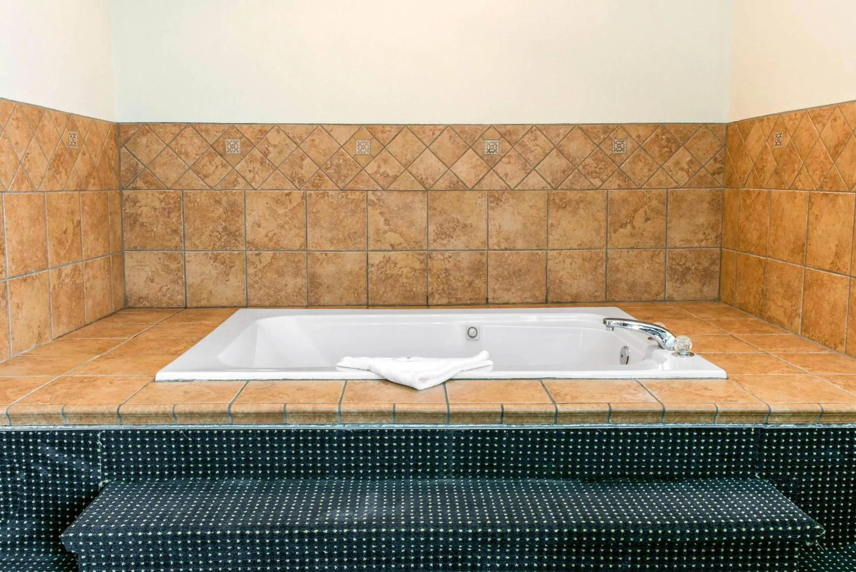 Bedroom in Quality Inn & Suites Anderson I-69