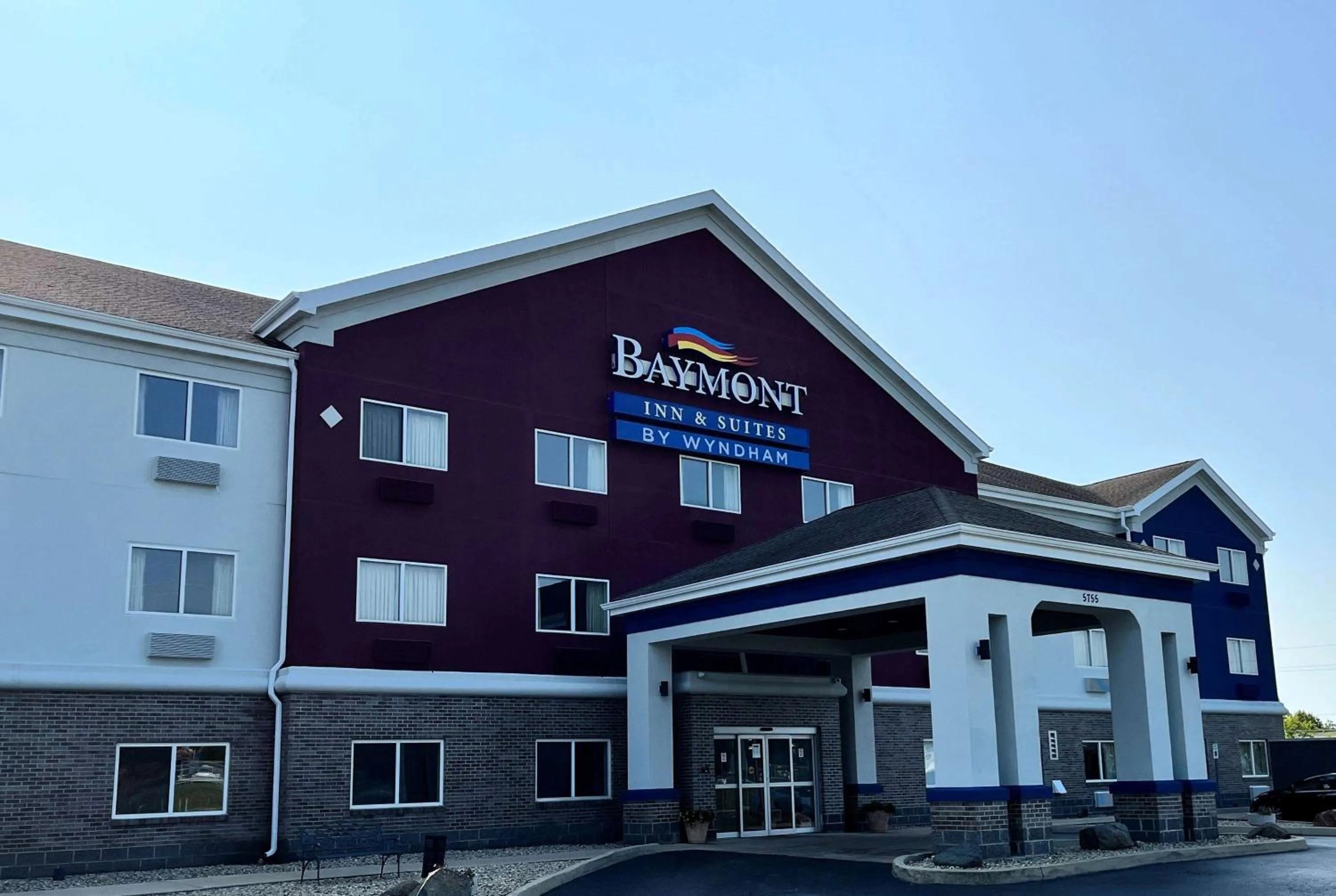 Property building in Baymont by Wyndham Indianapolis Northeast