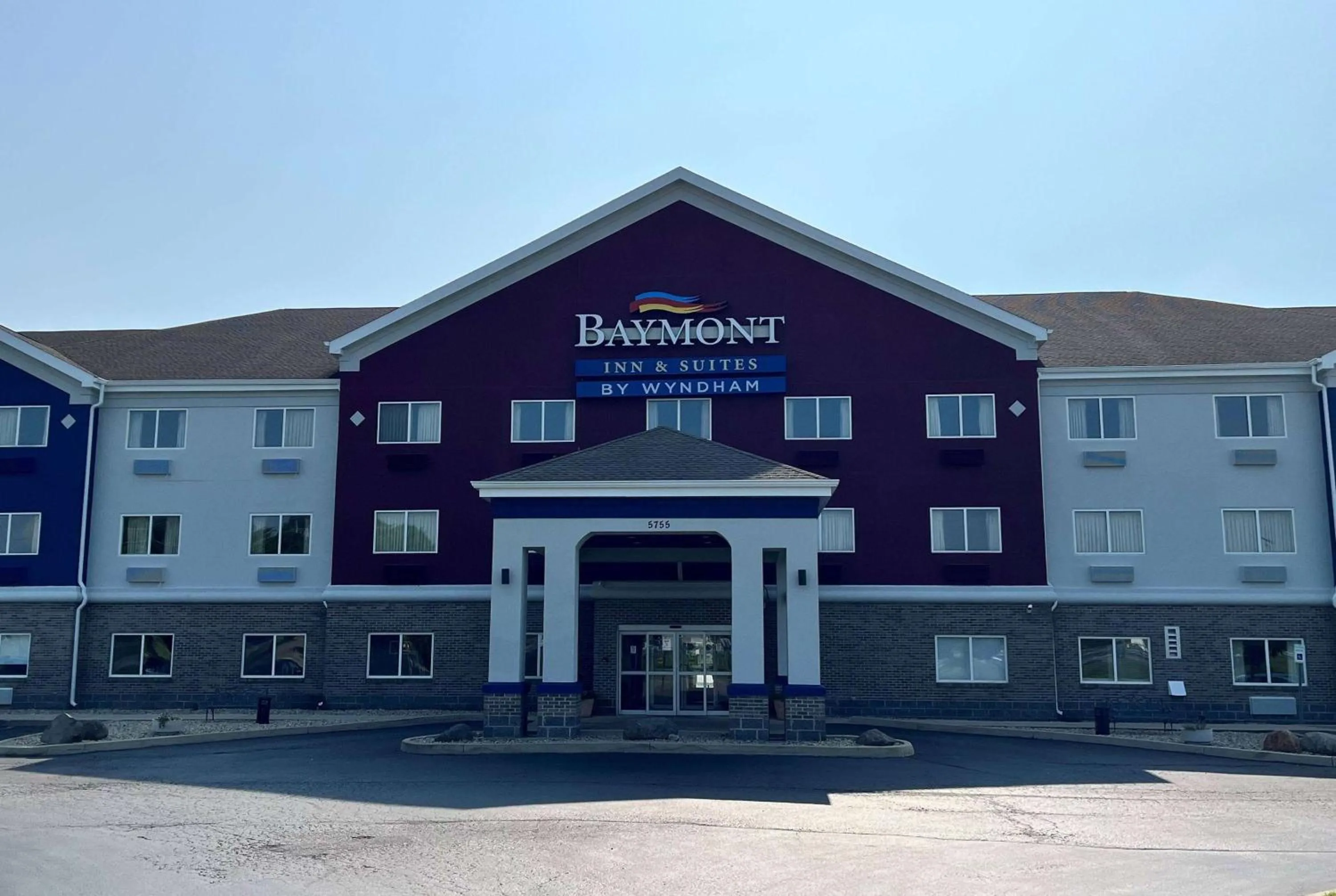 Property building in Baymont by Wyndham Indianapolis Northeast