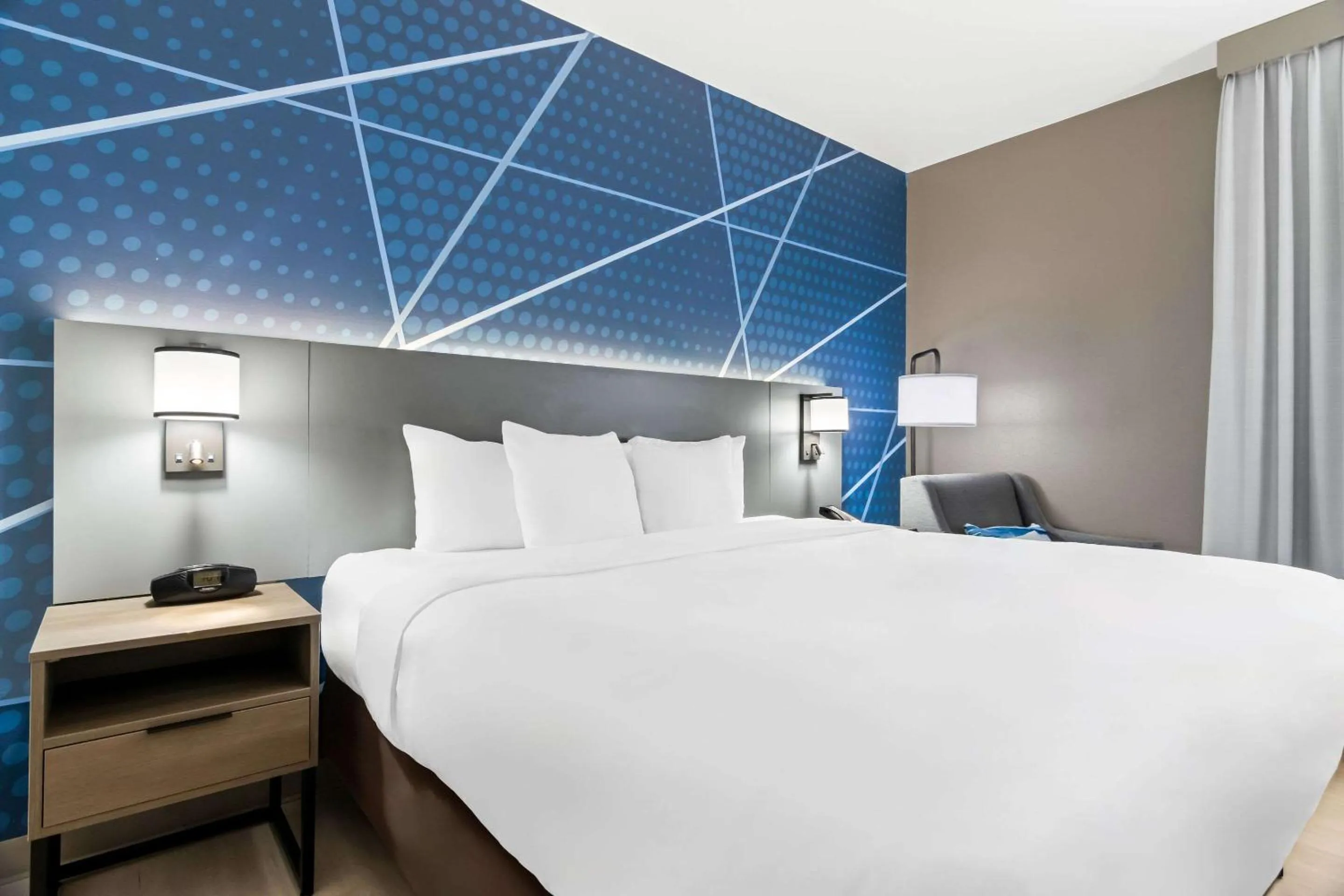 Bedroom, Bed in Comfort Inn Schereville