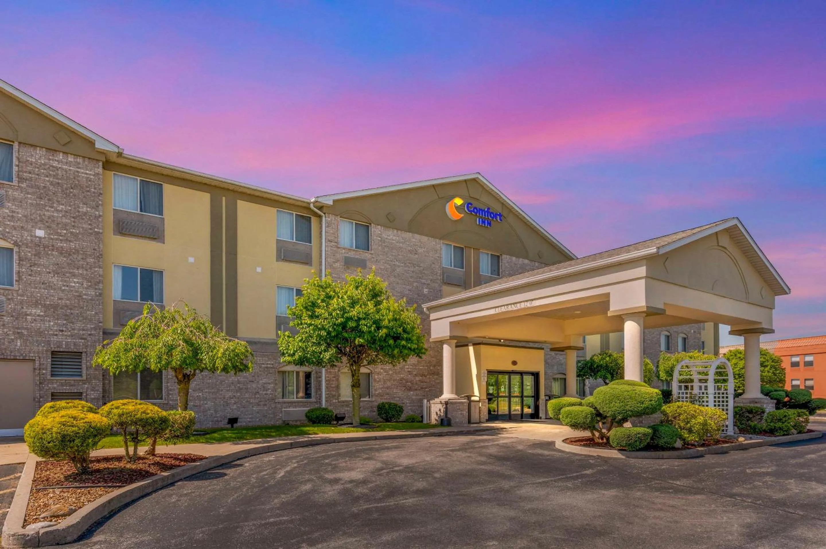 Property building in Comfort Inn Fremont