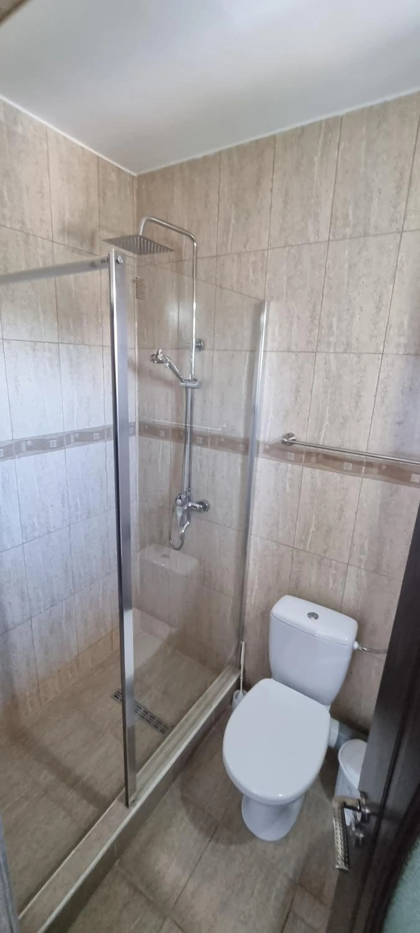 Shower in Hotel Blue Sky Resort