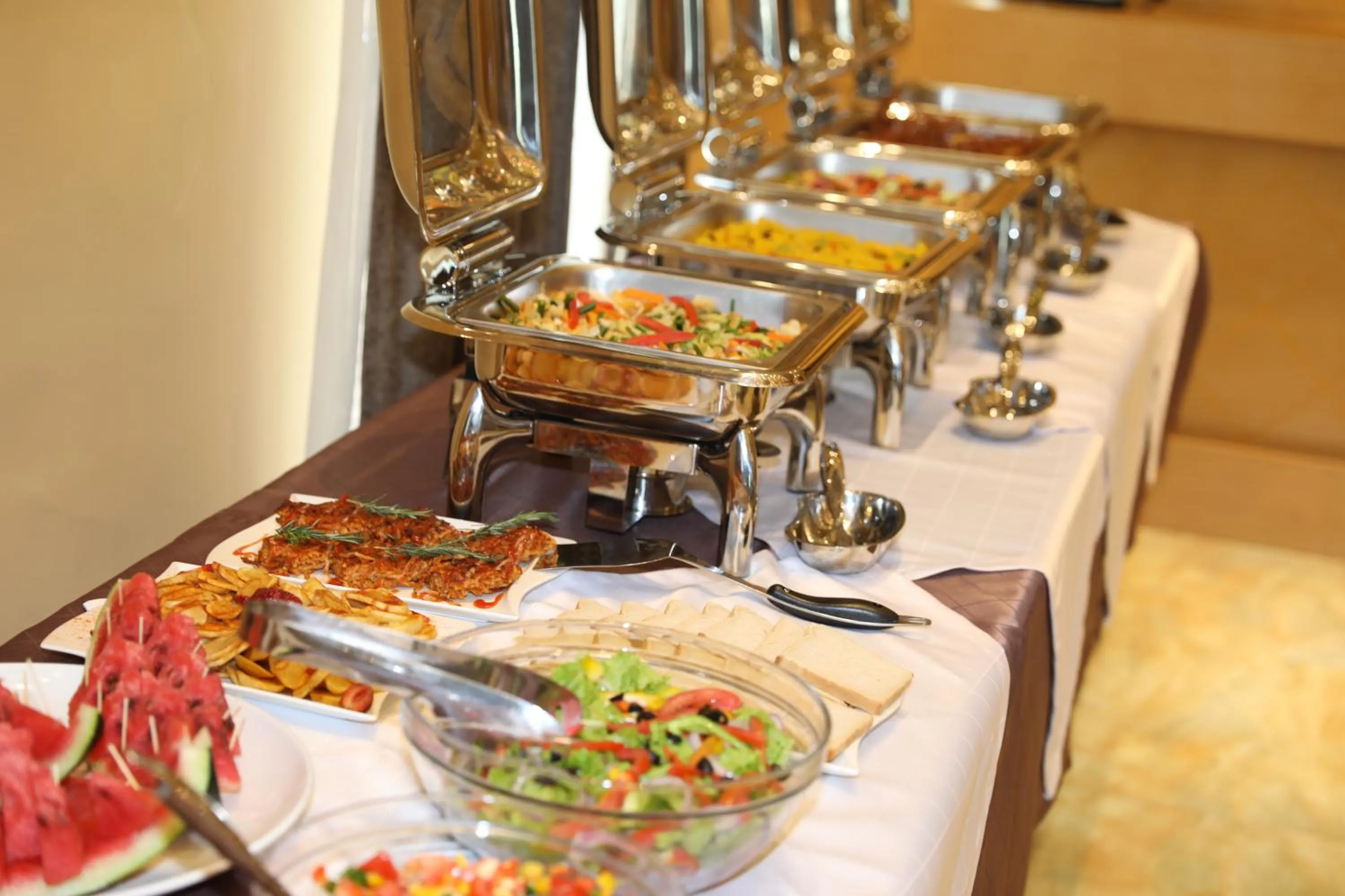 Restaurant/places to eat in Vamos Addis Hotel