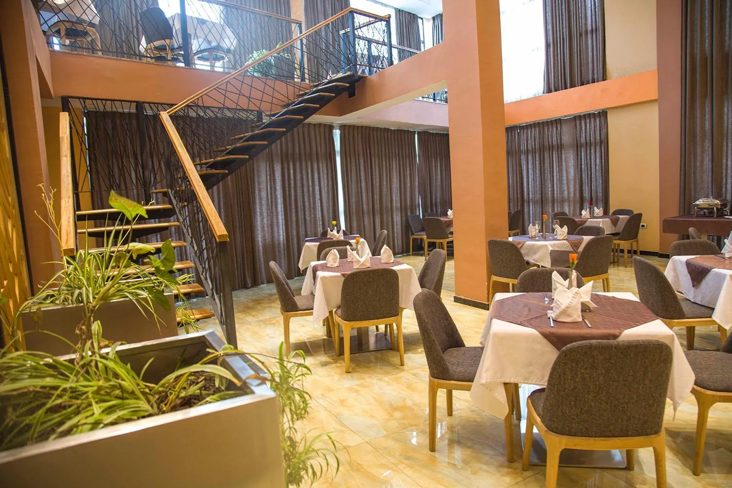 Restaurant/places to eat in Vamos Addis Hotel
