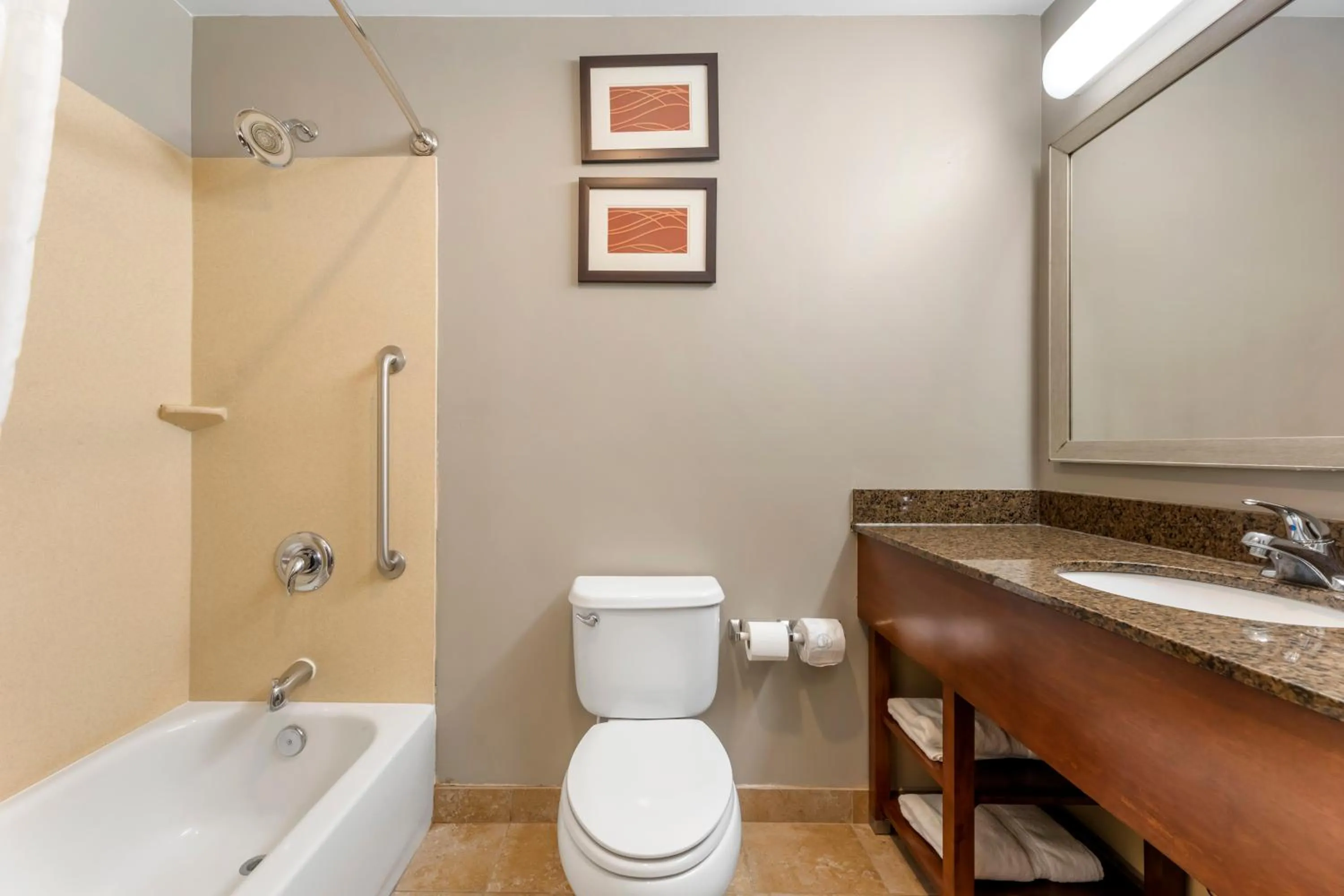 Comfort Inn & Suites Porter near Indiana Dunes