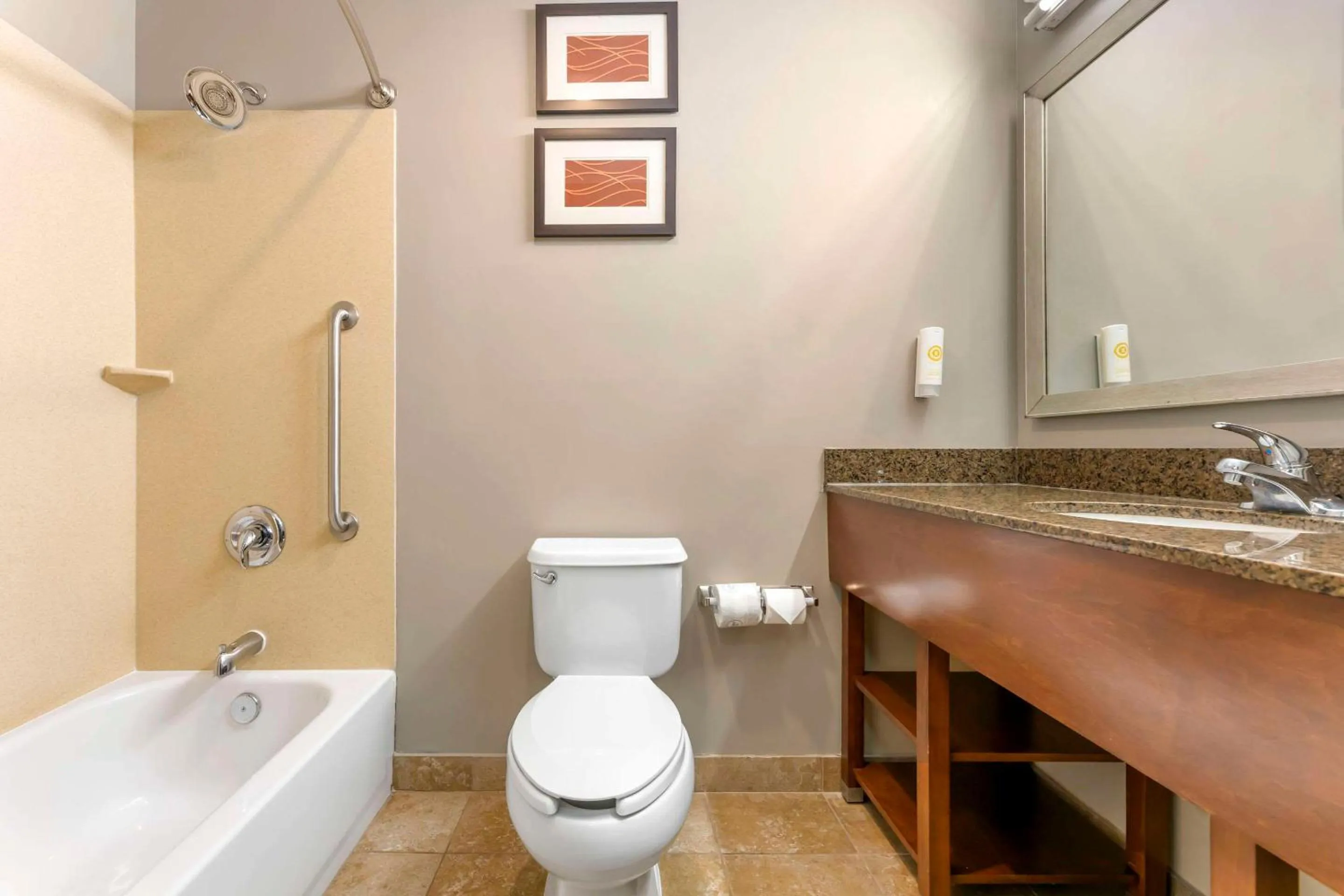 Bedroom in Comfort Inn & Suites Porter near Indiana Dunes