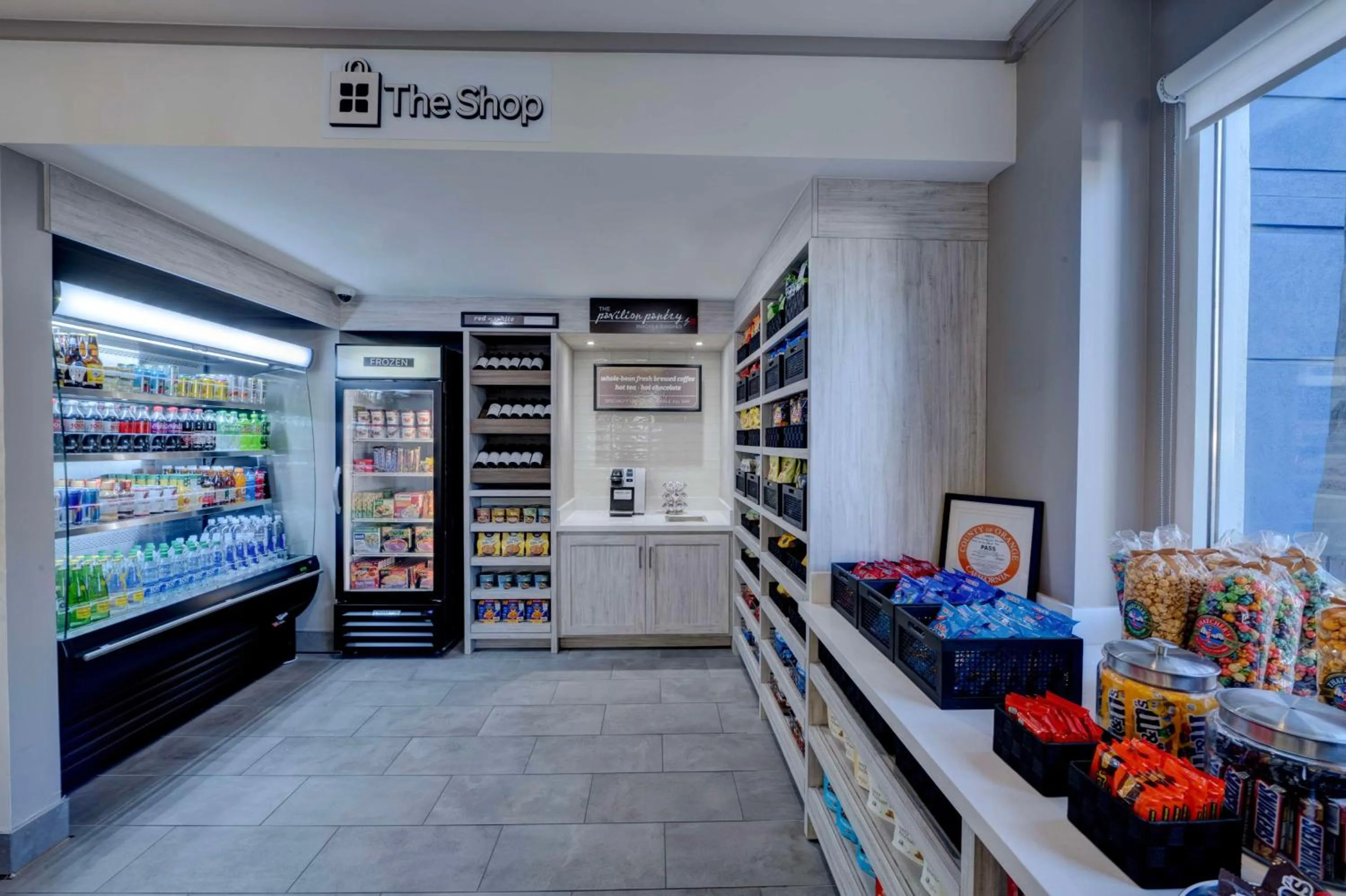 Restaurant/places to eat in Hilton Garden Inn Anaheim/Garden Grove