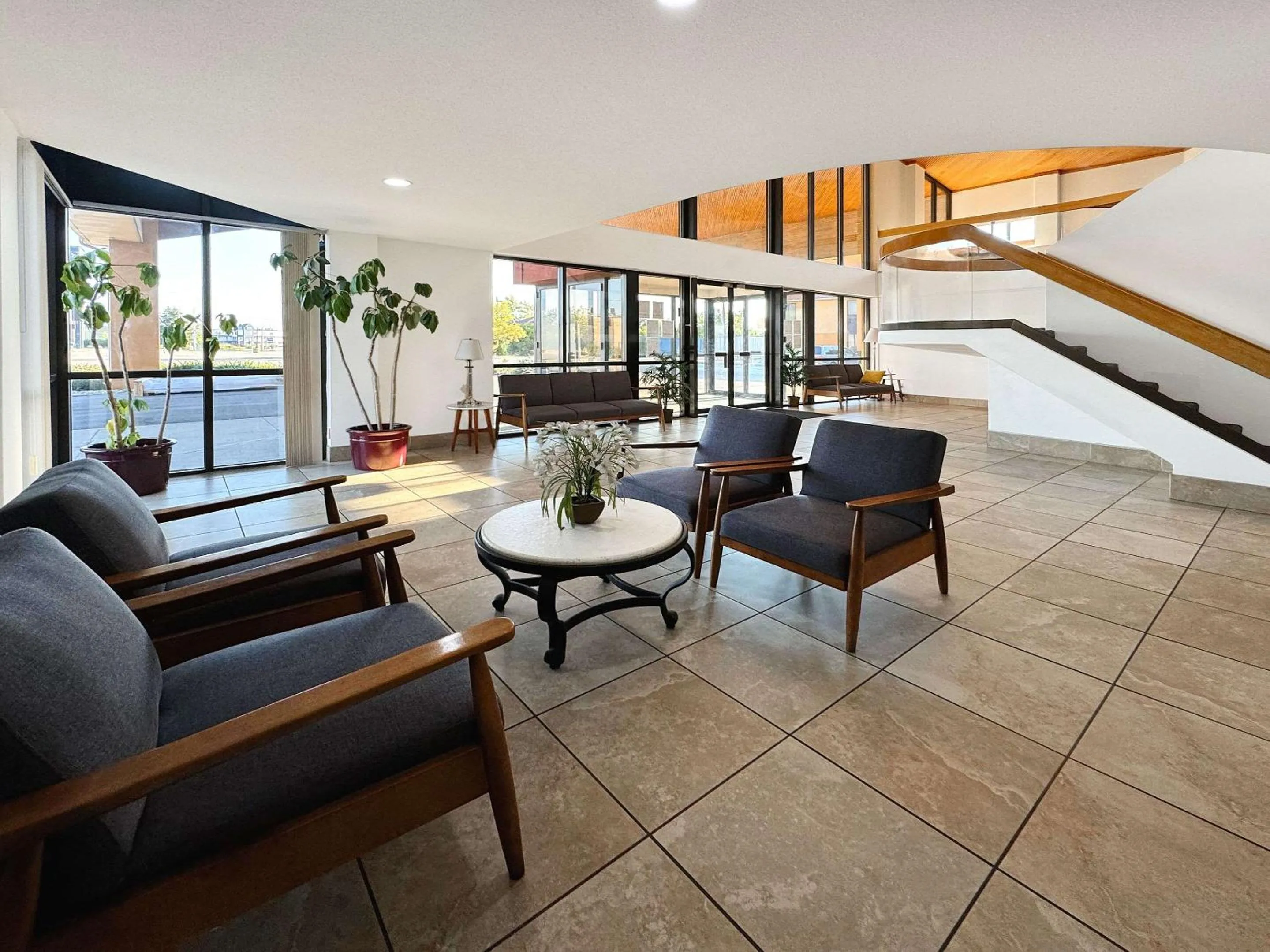 Lobby or reception in Quality Inn Fort Wayne