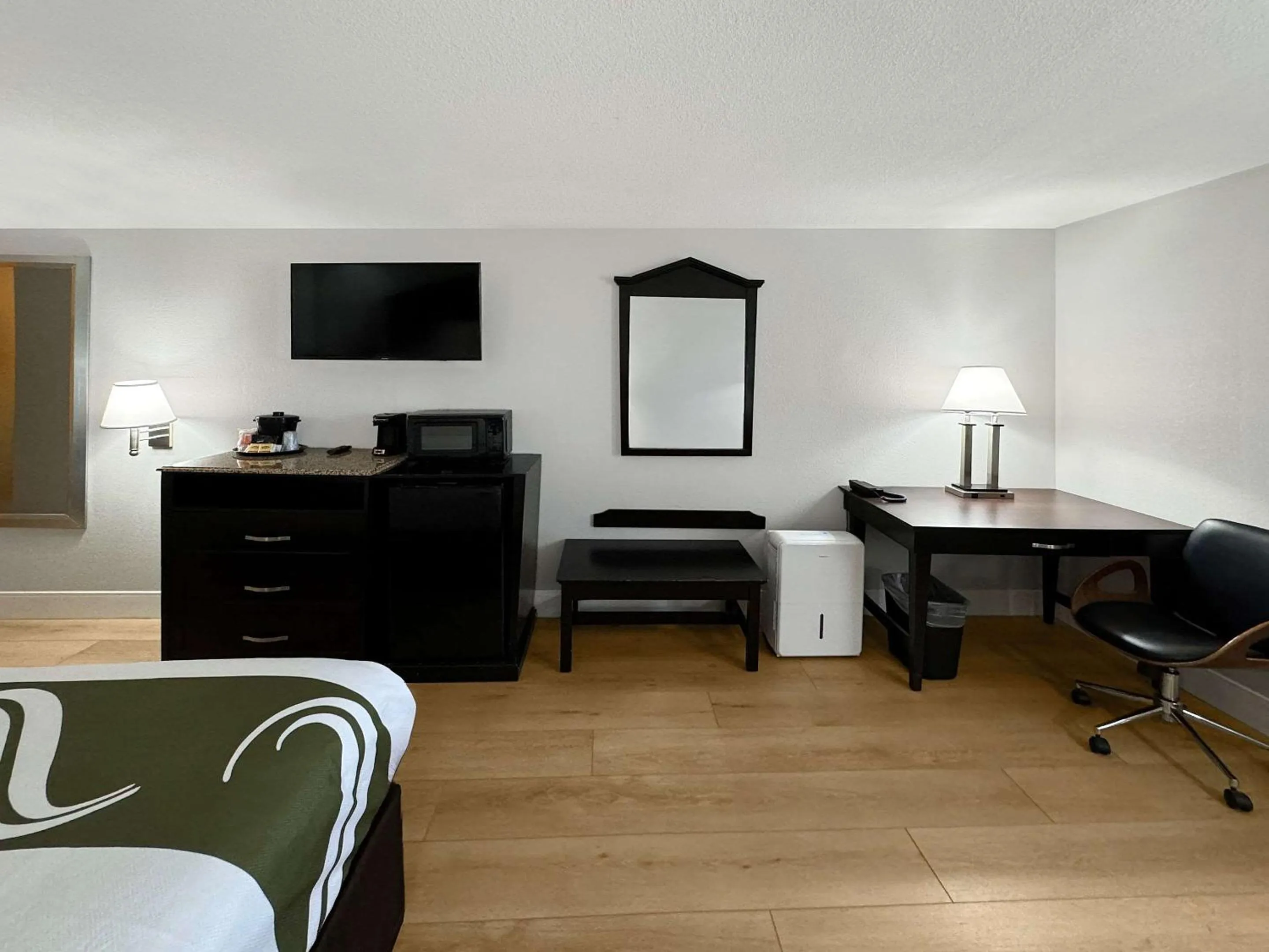 Bedroom, Bed in Quality Inn Fort Wayne