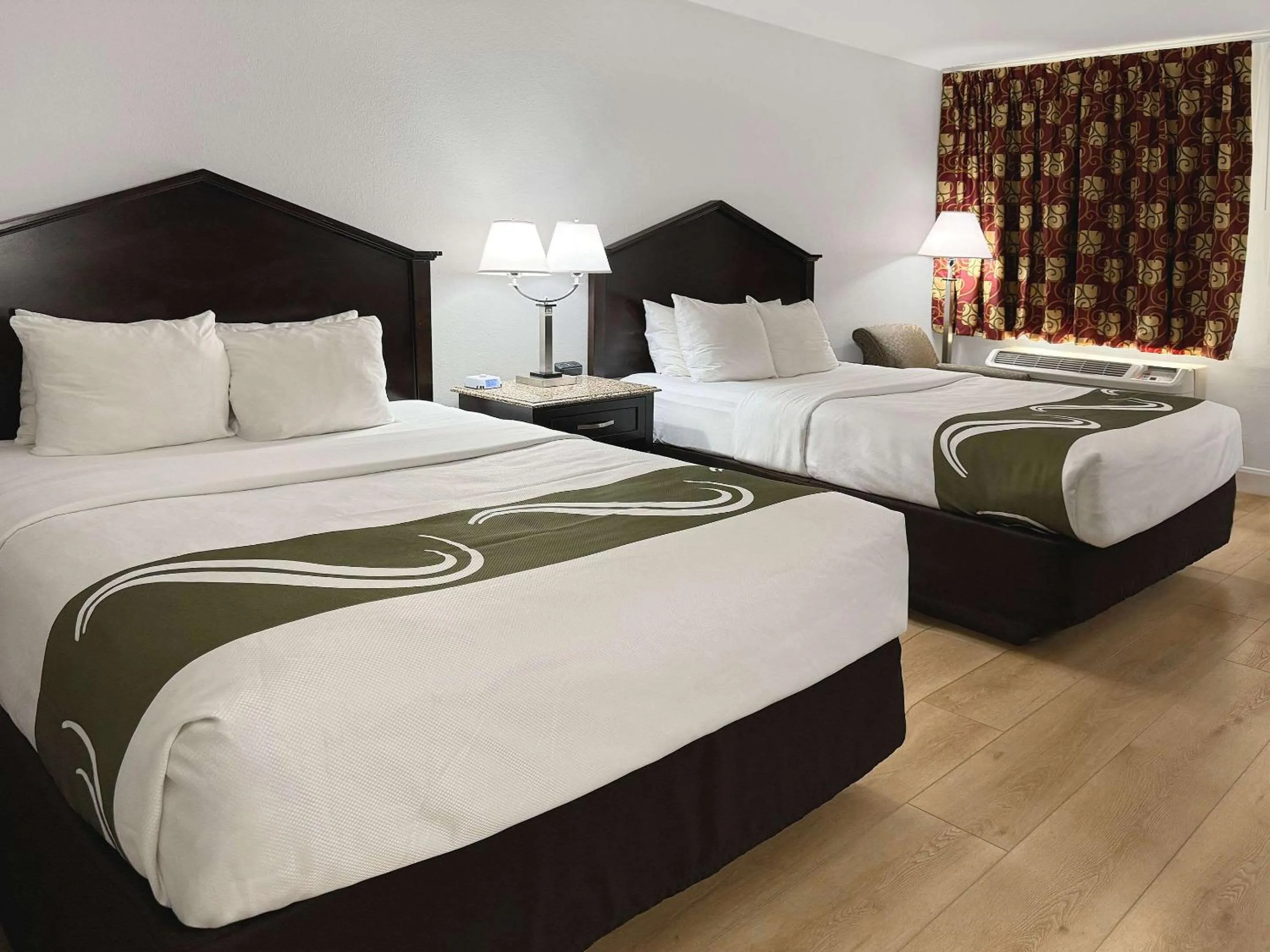 Bedroom, Bed in Quality Inn Fort Wayne