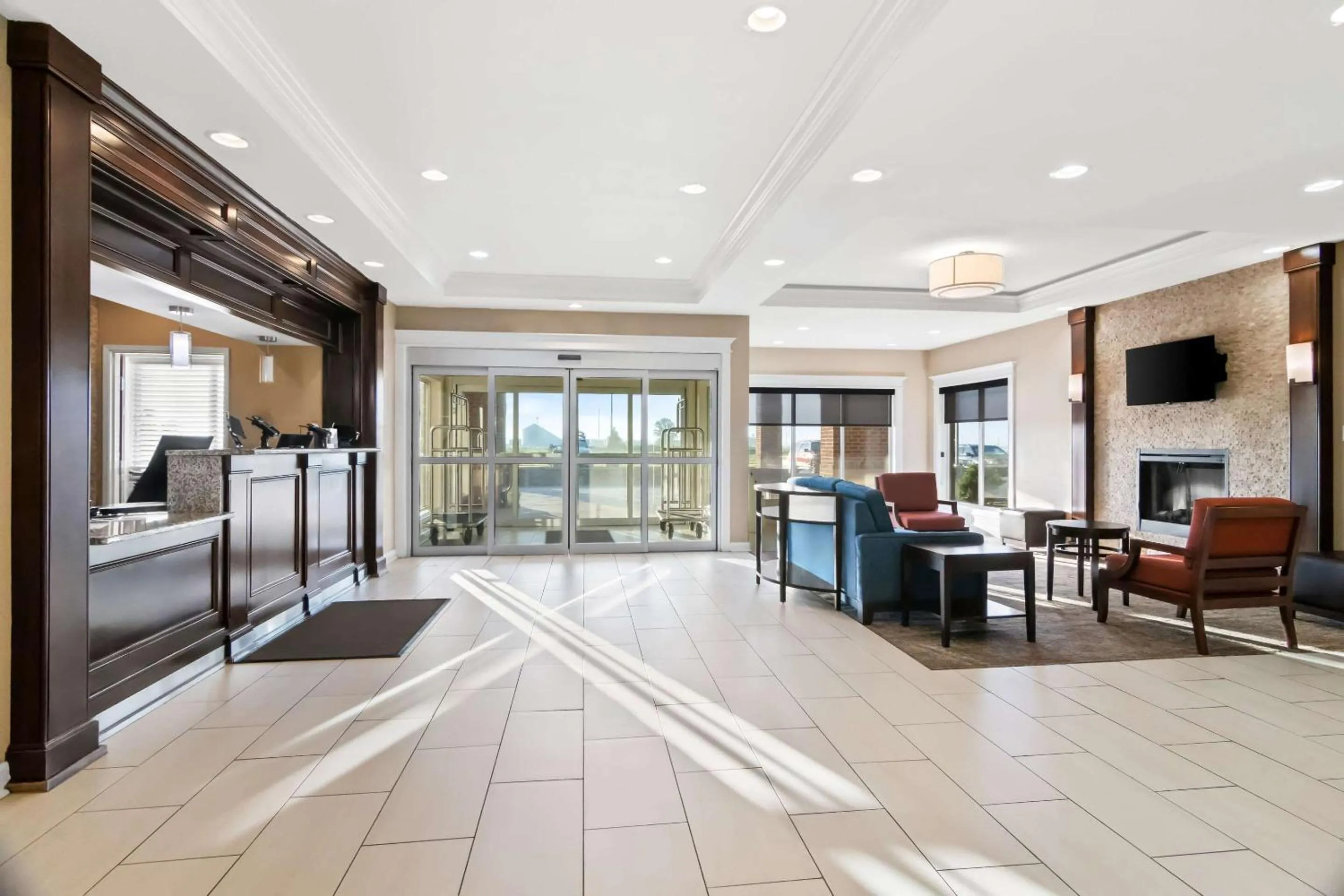 Lobby or reception in Comfort Inn Hebron-Lowell Area