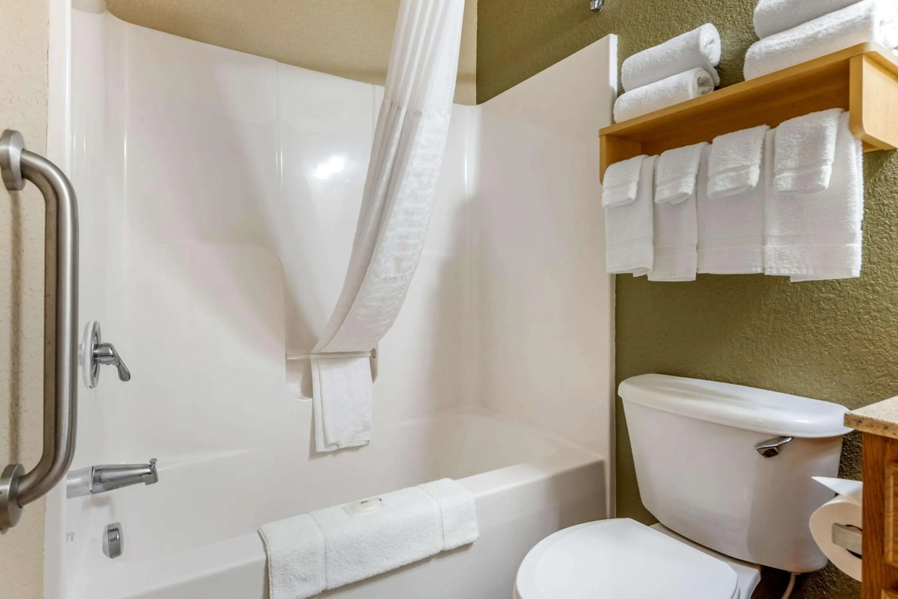 Bedroom in Birch Hill Suites - South Bend