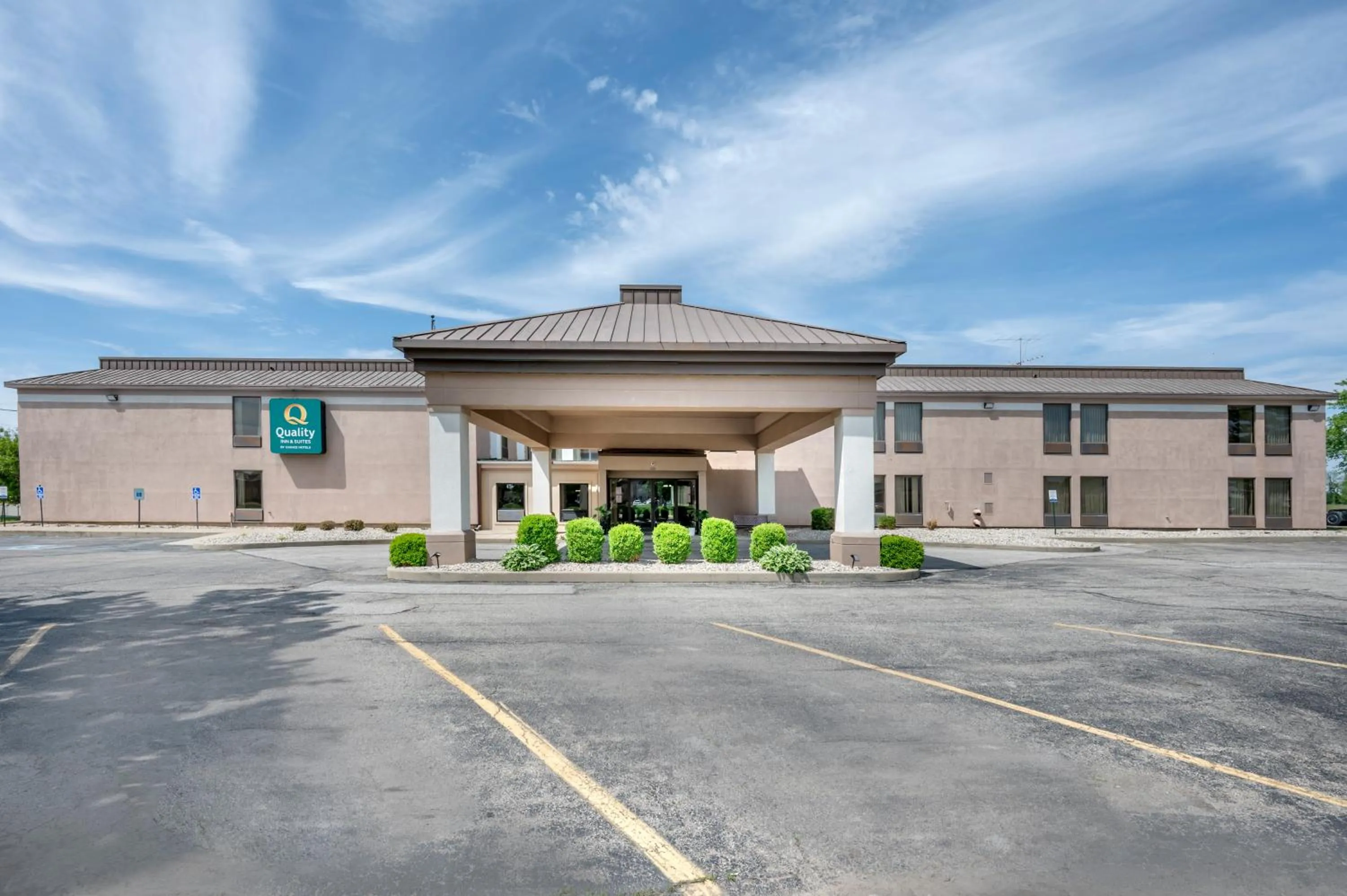 Property building in Quality Inn & Suites Near Amish Country