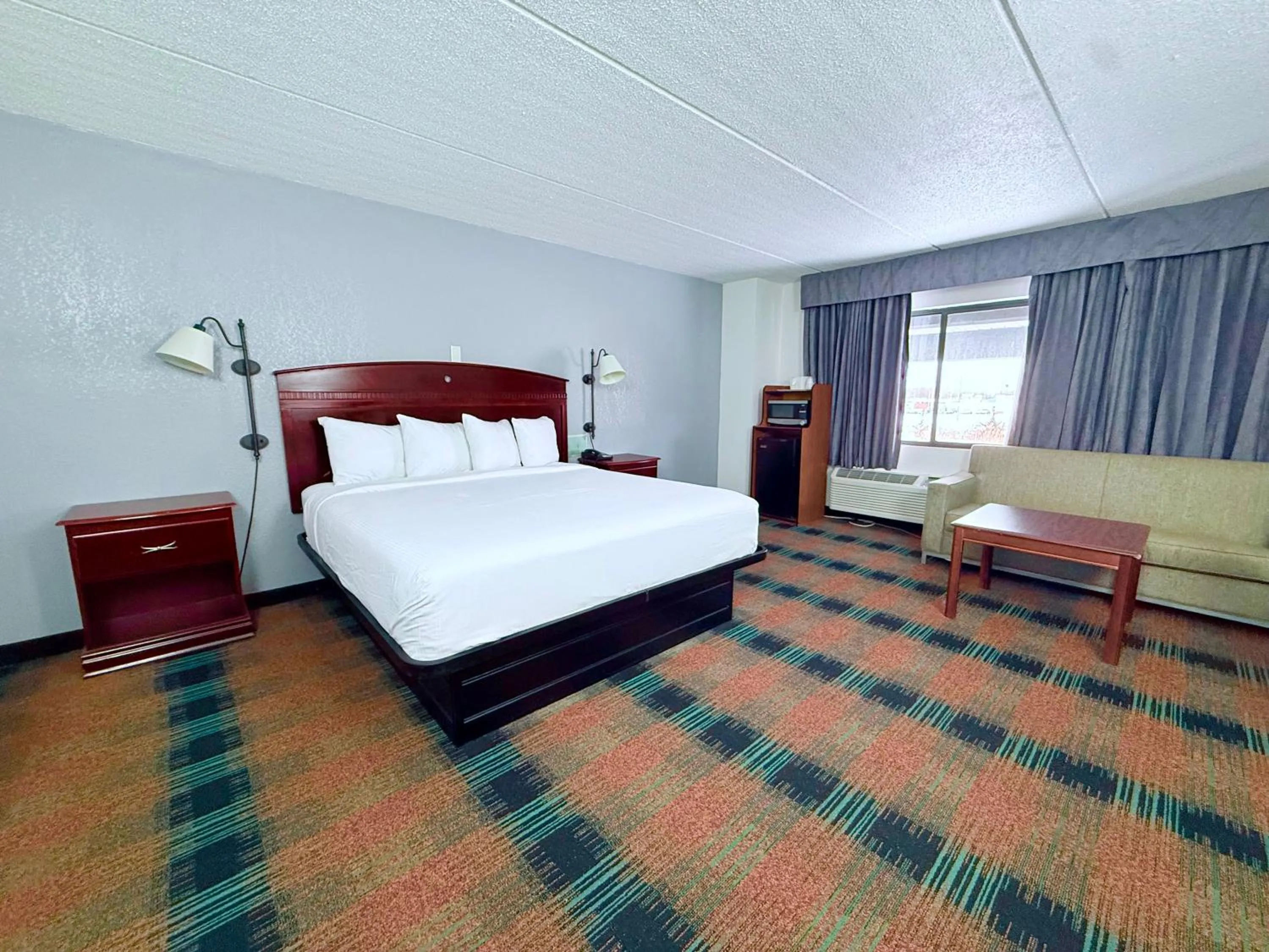 Bed in Baymont by Wyndham Michigan City