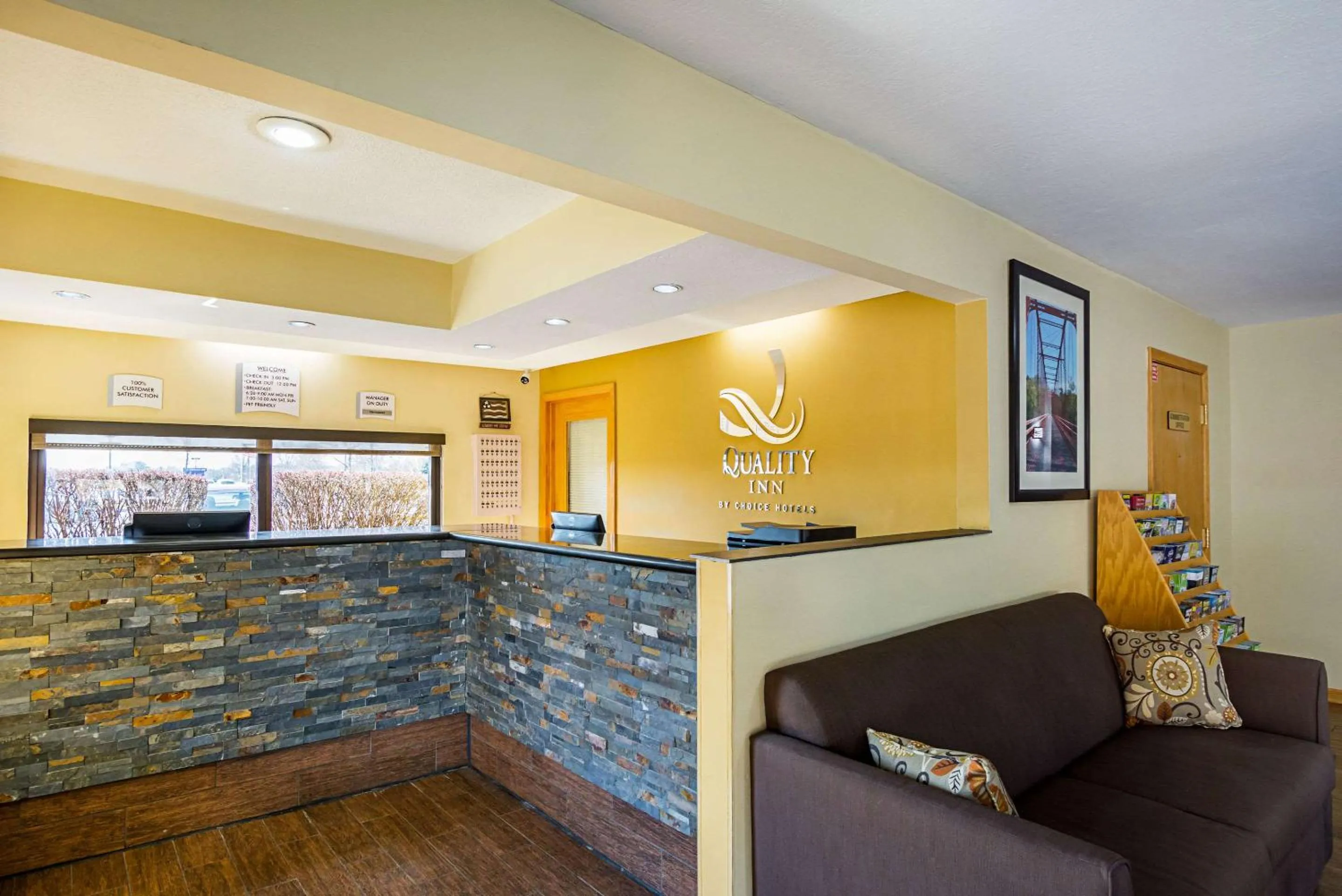 Lobby or reception in Quality Inn & Suites Greensburg I-74