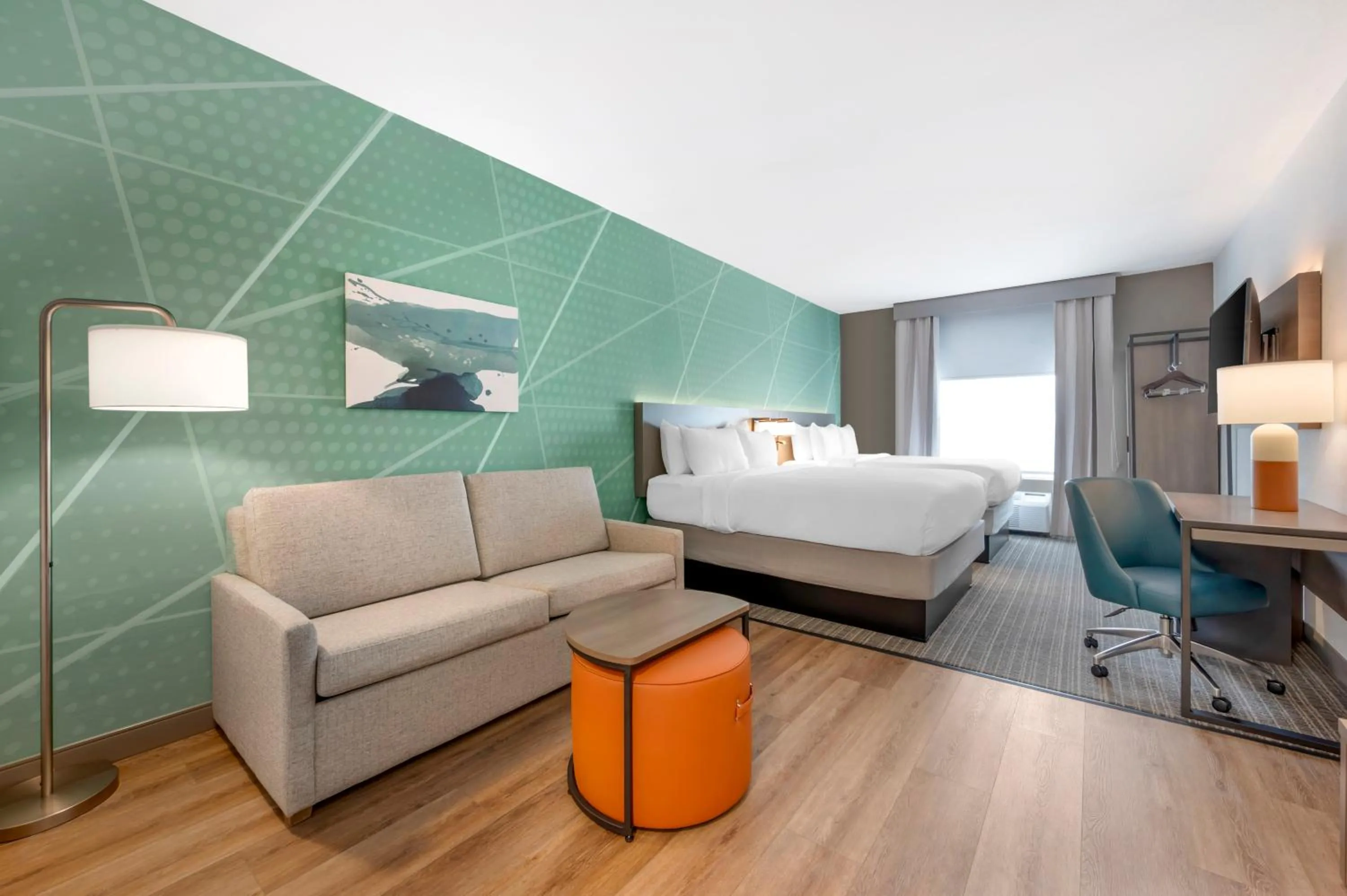 Bed in Comfort Suites Fort Wayne - Southwest